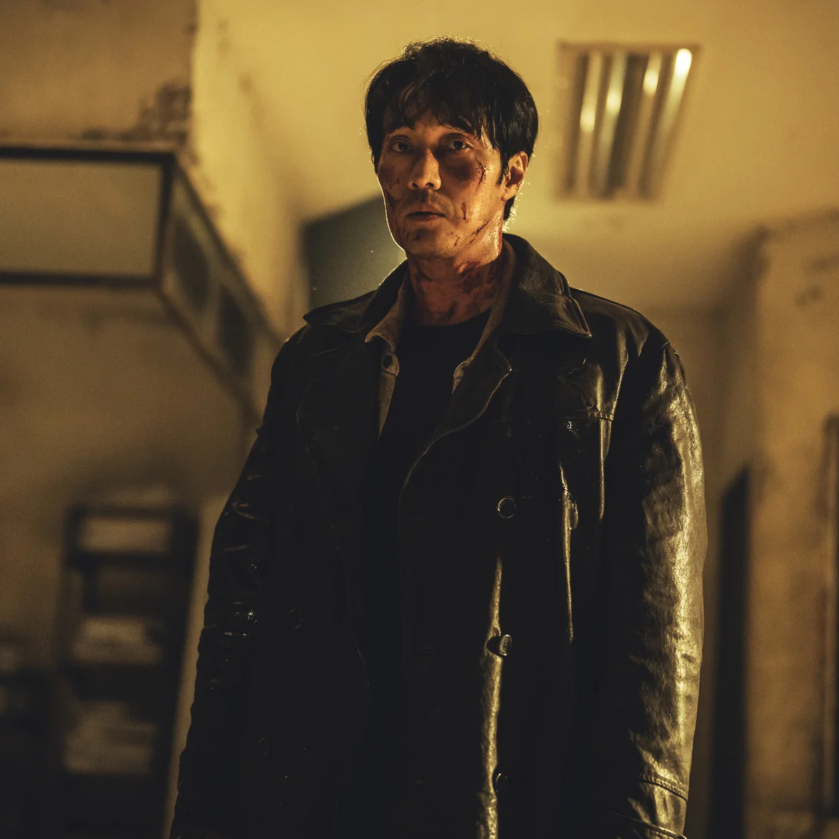 【韓国ドラマ】40代俳優ソ・ジソブの不死身っぷりがすごい!?  Netflix新作『広場』にハマる理由