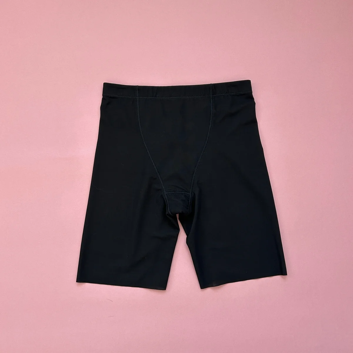 【ユニクロ】の名品補正下着でぽっこりお腹をカバー！ エアリズムシェイパーショーツでらくらくボディシェイプ