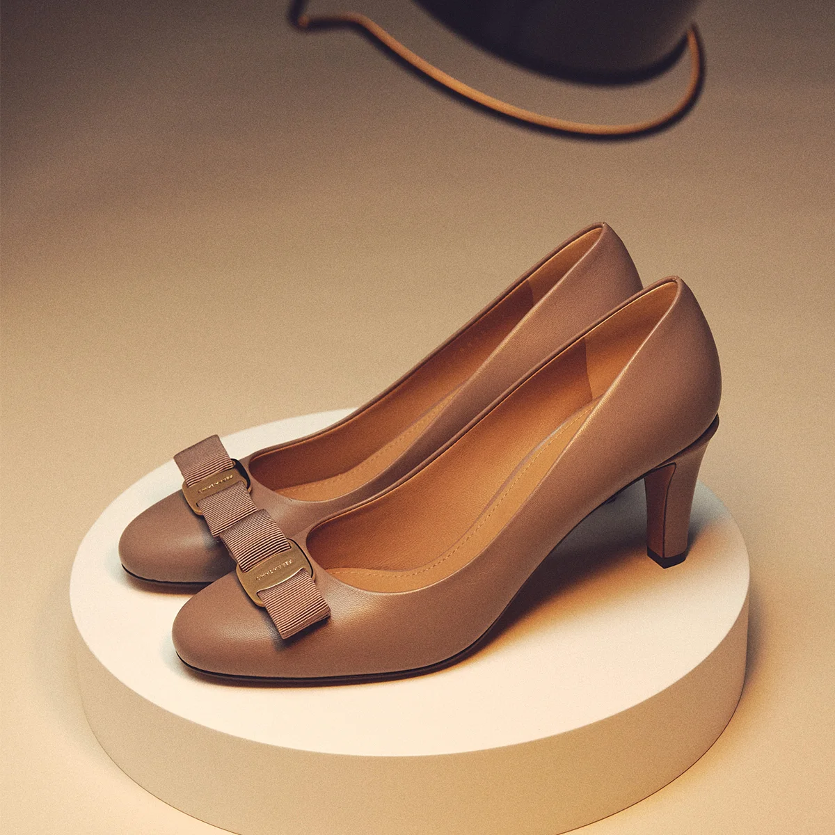 フェラガモのシューズで幸運を引き寄せて！