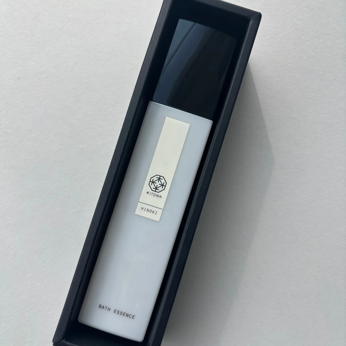 寒い冬はこれでつるポカ！ ヒノキ香る【KITOWA】のバスエッセンス