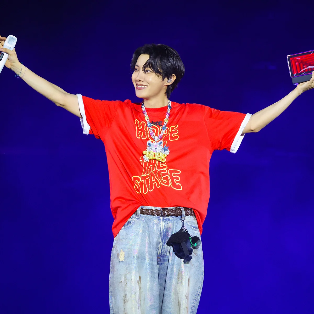 デビュー12周年の記念日に、BTSとARMYがついに感動の再会！ J-HOPEワールドツアーファイナル公演初日をレポート！　