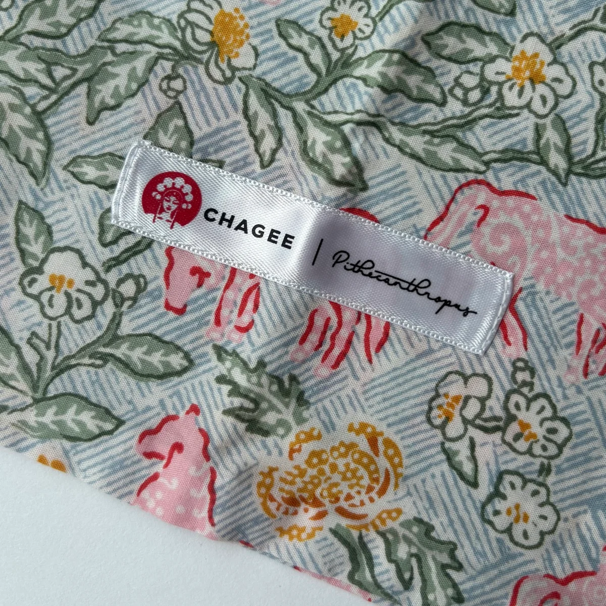 みんな大好き【CHAGEE】は美味しいだけじゃない！ 旅先でコラボトートをゲット