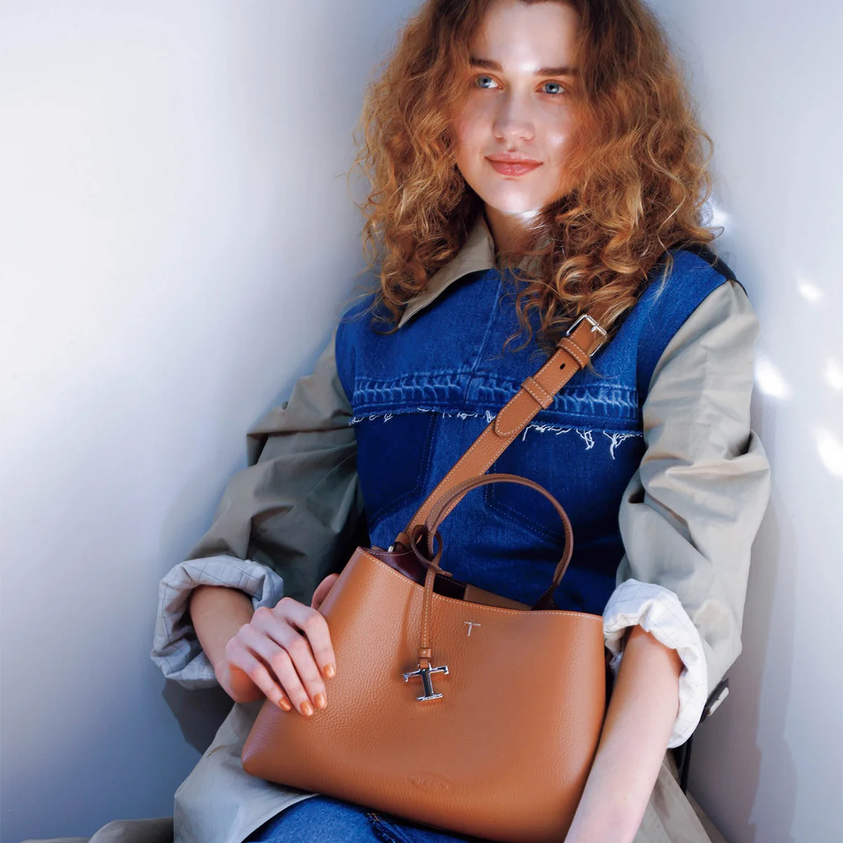 ここでしか買えない！ 【TOD'S（トッズ）】のトップハンドルレザーバッグが、SPURSHOP限定カラーで登場