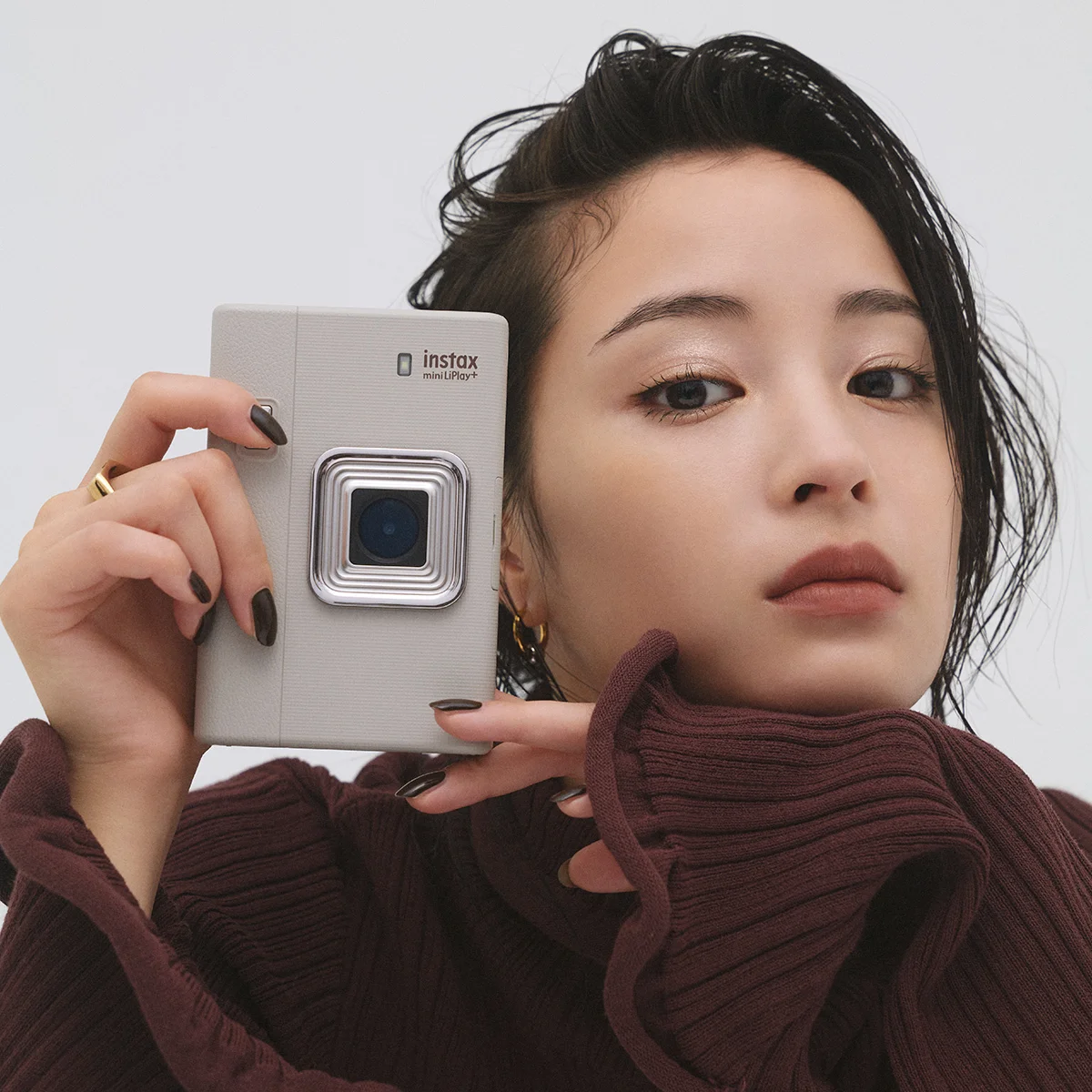 “チェキ™”で広がる私のストーリー