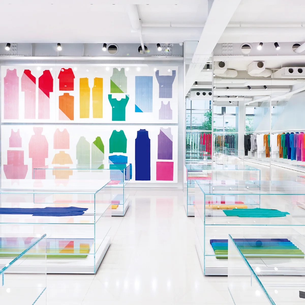 プリーツプリーズイッセイミヤケ新店舗オープン