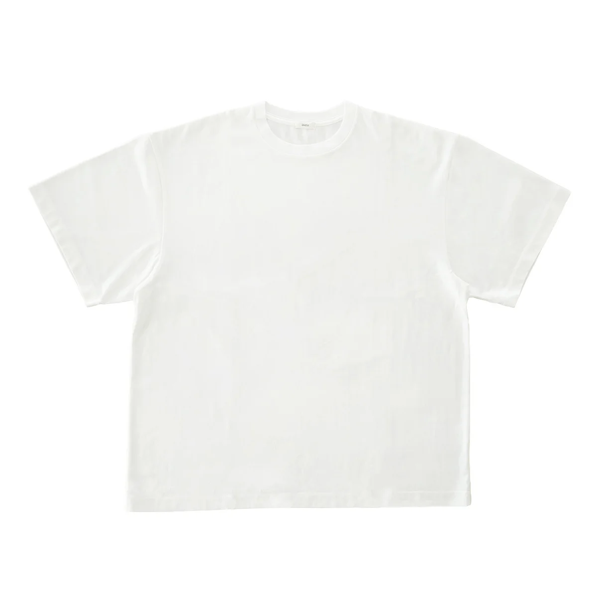 着心地とシルエットにこだわった【アワサ】の白Tシャツ vol.1437