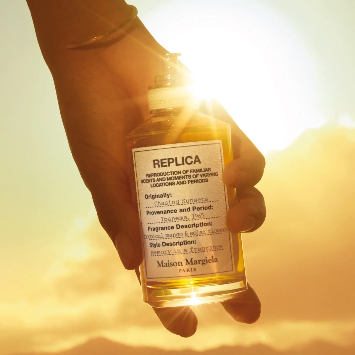 【メゾン マルジェラ フレグランス】日常からの解放へ。夕暮れの記憶をまとう新作フレグランス