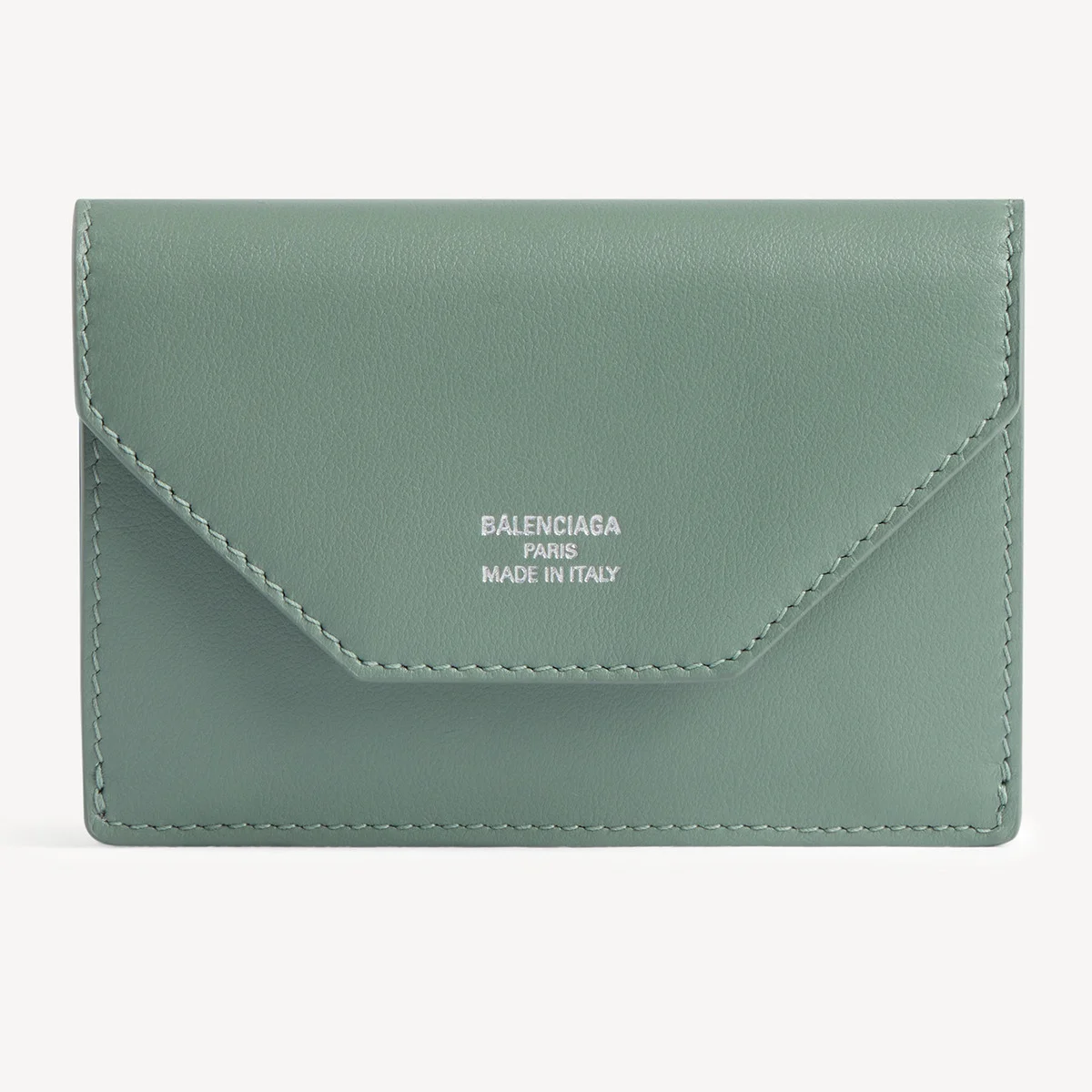 【バレンシアガ】の財布。日本限定色！ 大人のバイカラーで彩る封筒型ミニ財布