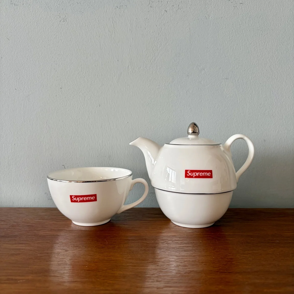 【Supreme（シュプリーム）のティーセット】いいコラボレーションって、こういうこと！