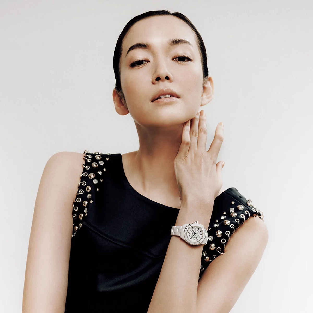 【佐藤栞里の人生時計】シャネルの“エブリデイウォッチ”、J12の魅力