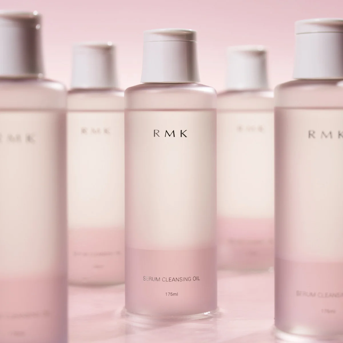 【RMK】乳化不要で素早くメイクオフ。香りまで心地よい、美容液仕立ての新クレンジング