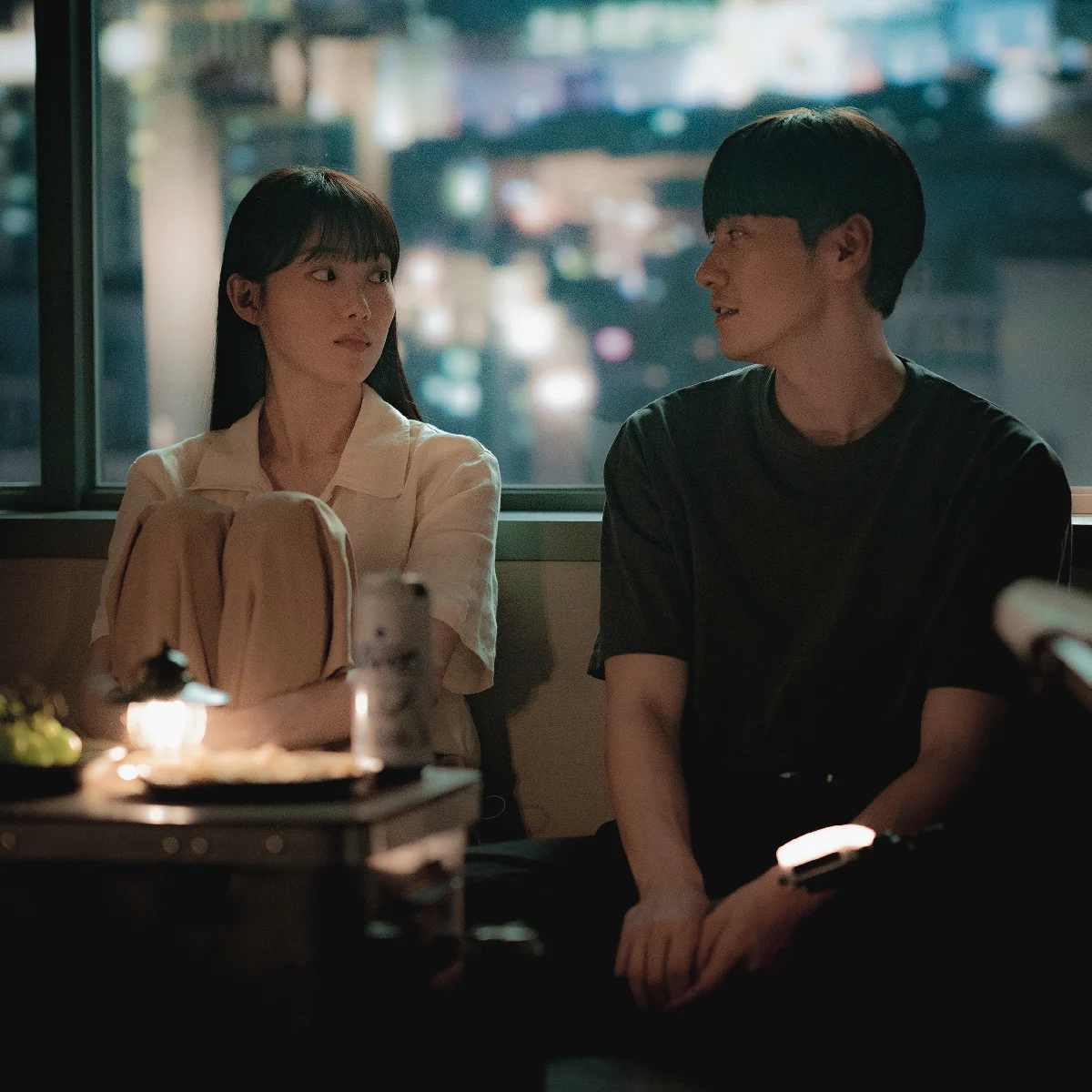 【最新韓国ドラマ】『愛だと言って』の“許されない愛”の震える切なさ。イ・ソンギョン×キム・ヨングァンのロマンスが配信開始！