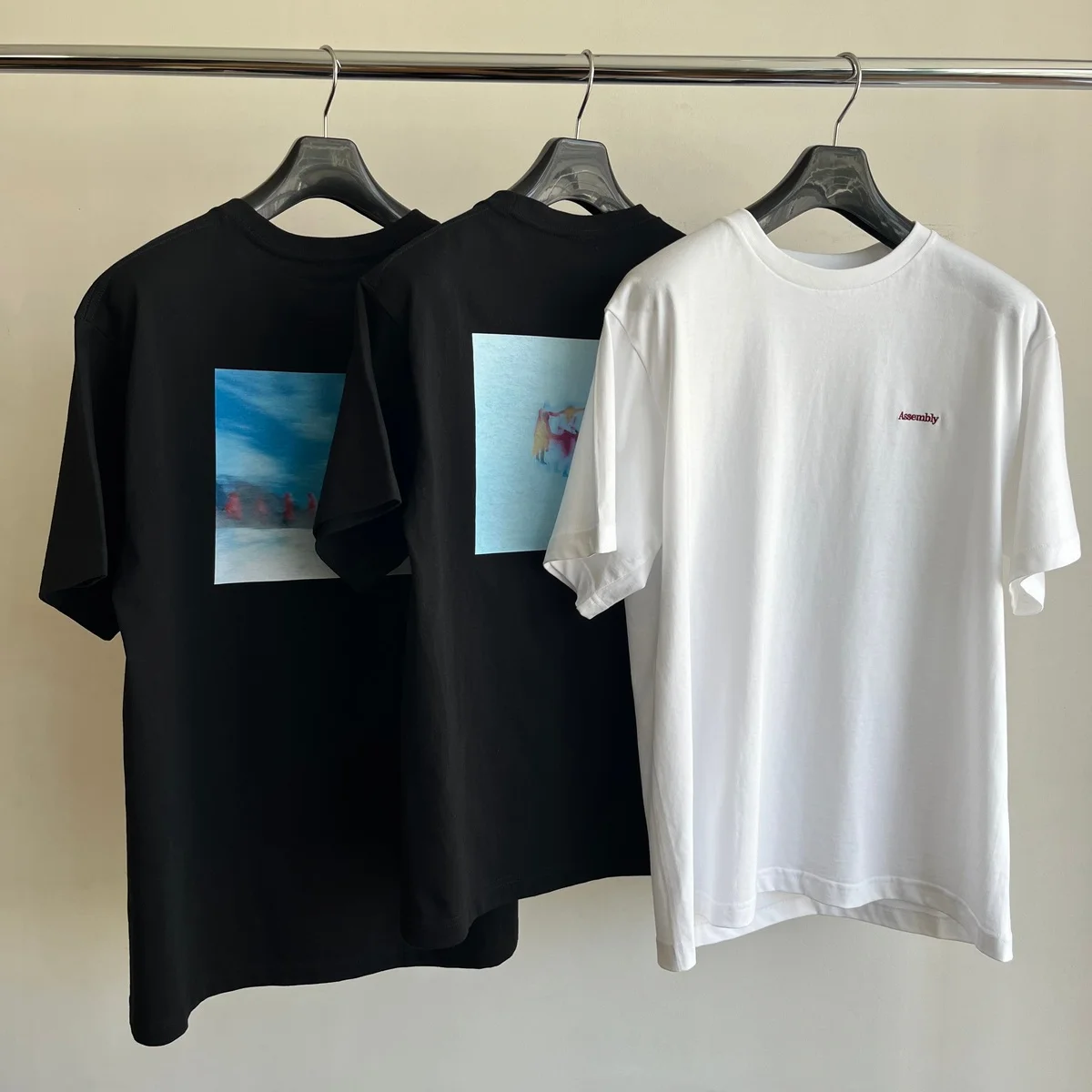 “それどこの？”と聞かれるアートTシャツ。人気写真家・横浪修×SPURSHOPが実現