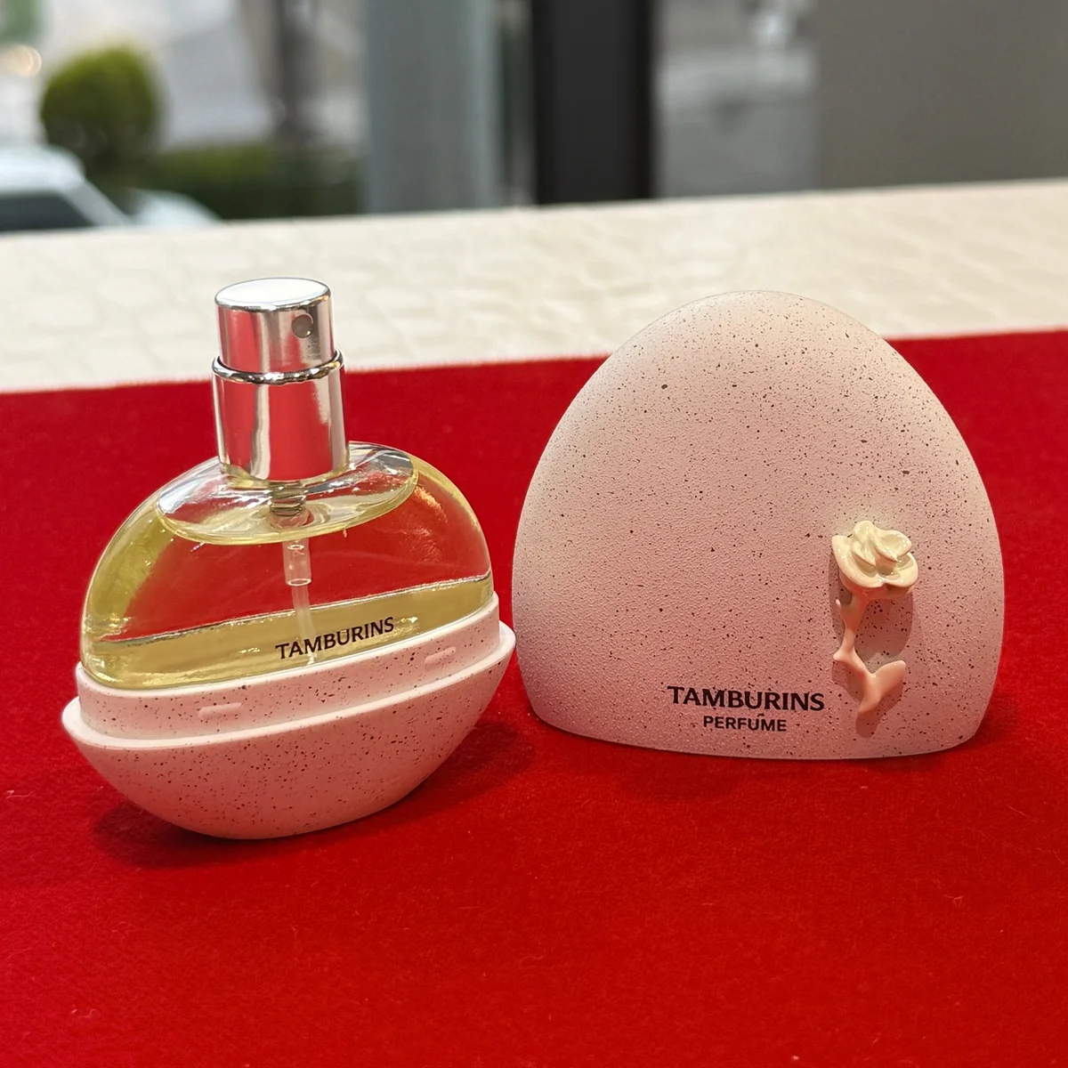 【タンバリンズ】あのワンコがやって来た！ 代官山の新店舗で大満喫