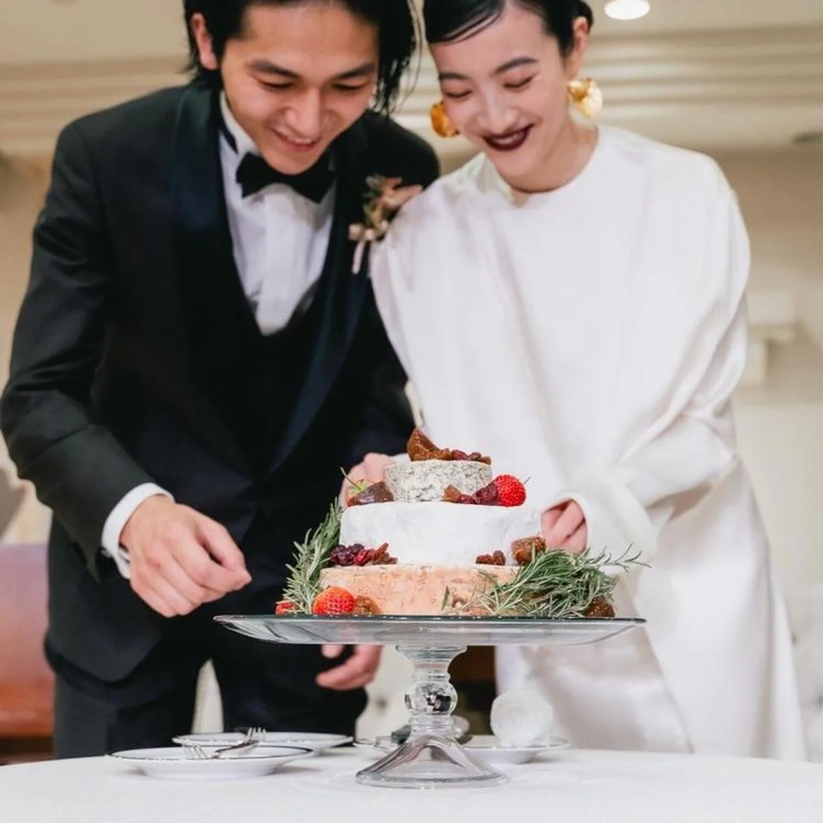食事とワインのマリアージュを堪能。遠藤美穂子さんの洗練レストランウェディング【ハッピーストーリーvol.95】 