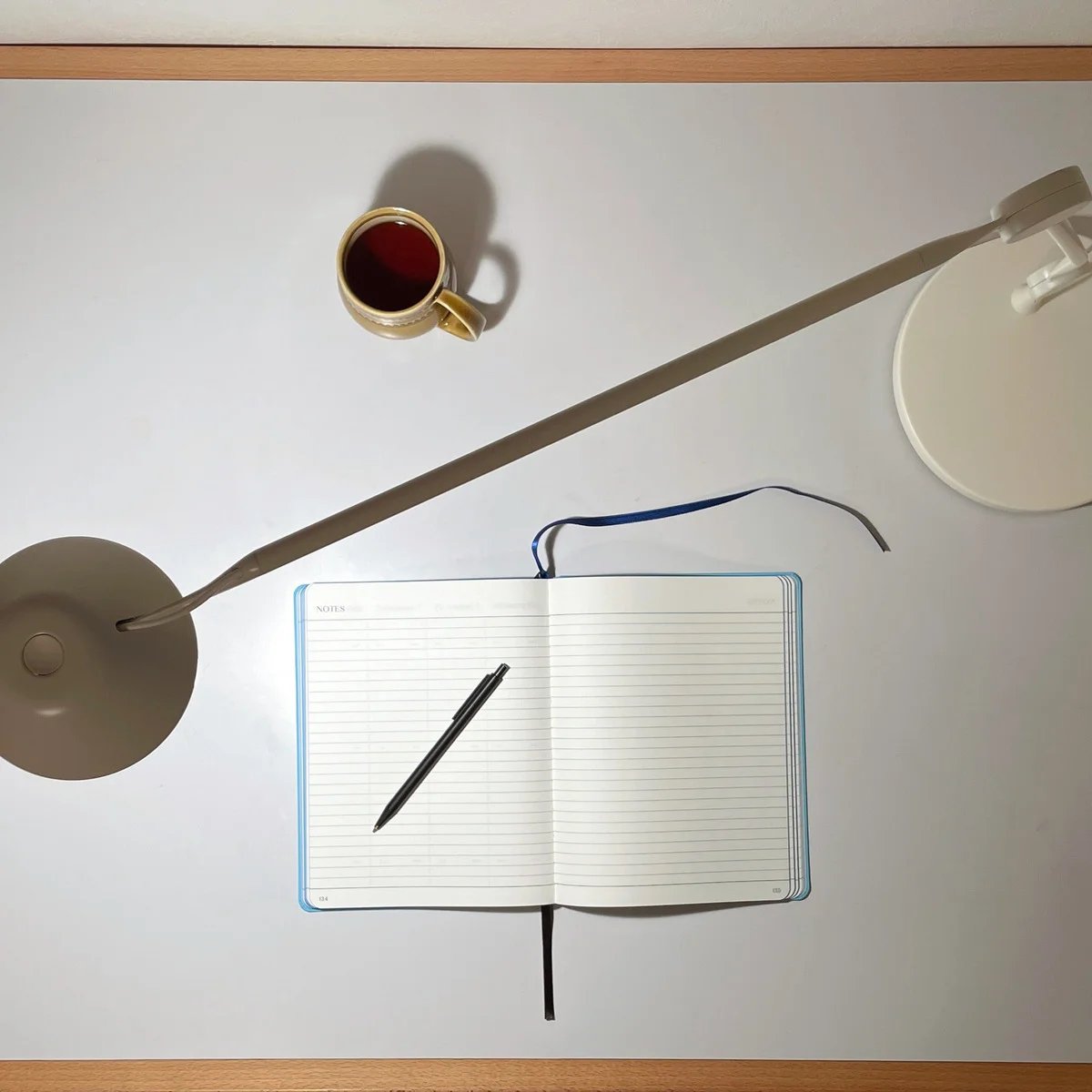 【フリッツ・ハンセン】のデスクライトのおかげで、年明けから仕事がはかどって仕方ない話