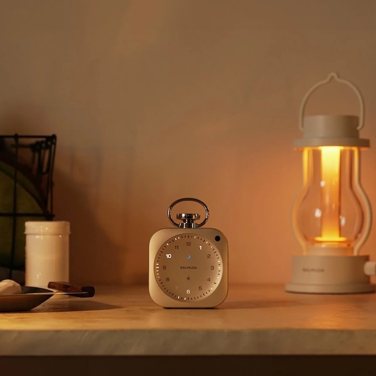 【バルミューダ】のパーソナルクロック「The Clock（ザ・クロック）」に睡眠習慣に着目した新機能「ナイトルーティン」が追加
