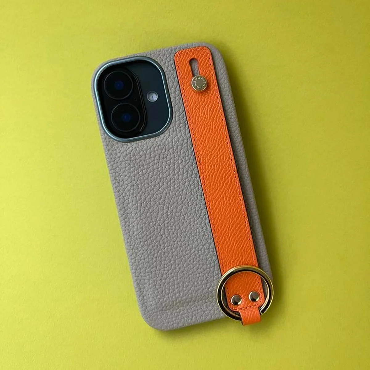 【2026年開運】水晶玉子さん監修。ファッション感覚で取り入れたいレザースマホケース【ボナベンチュラ】