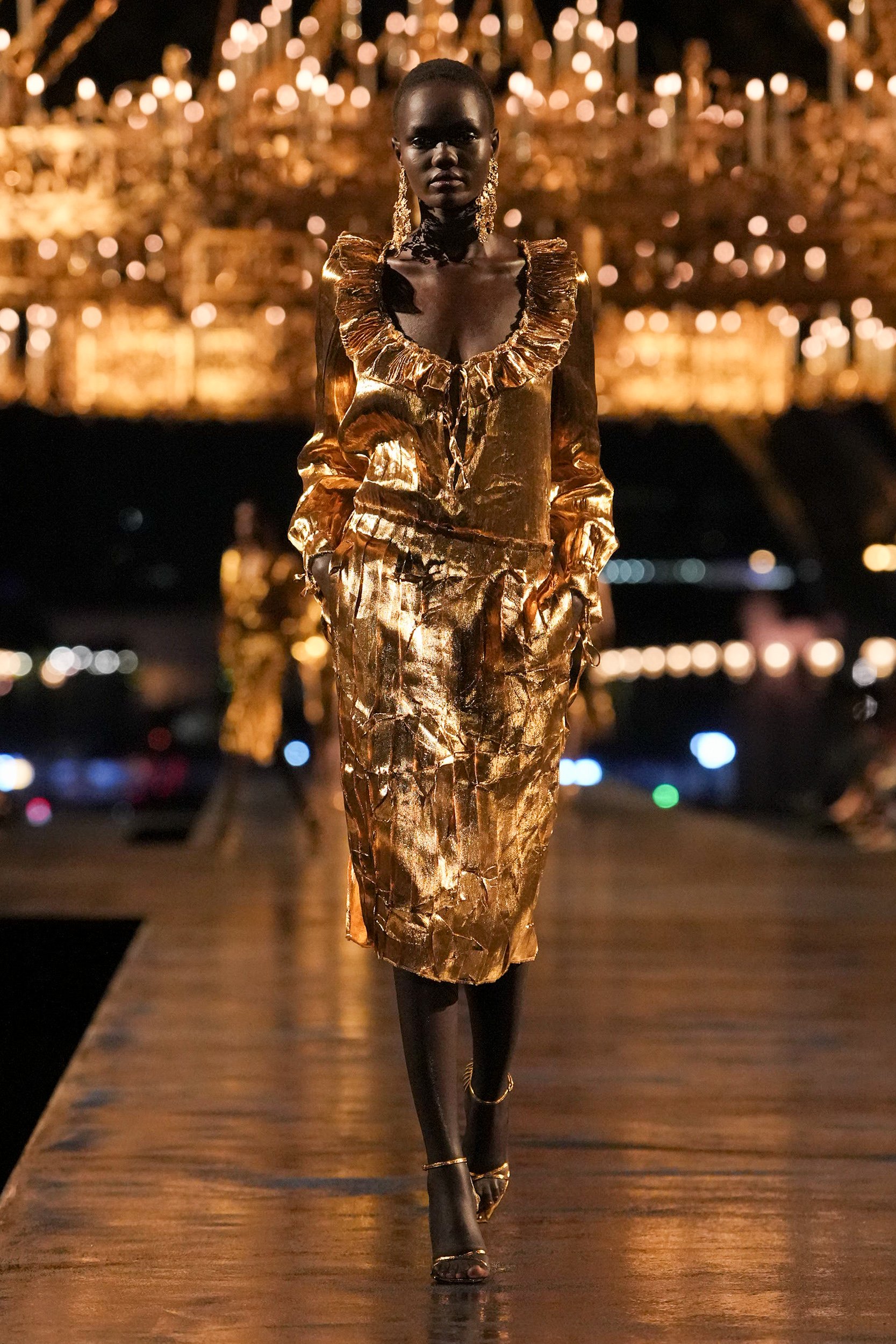 2027年春夏コレクション_SAINT LAURENT(サンローラン)_モデル_24
