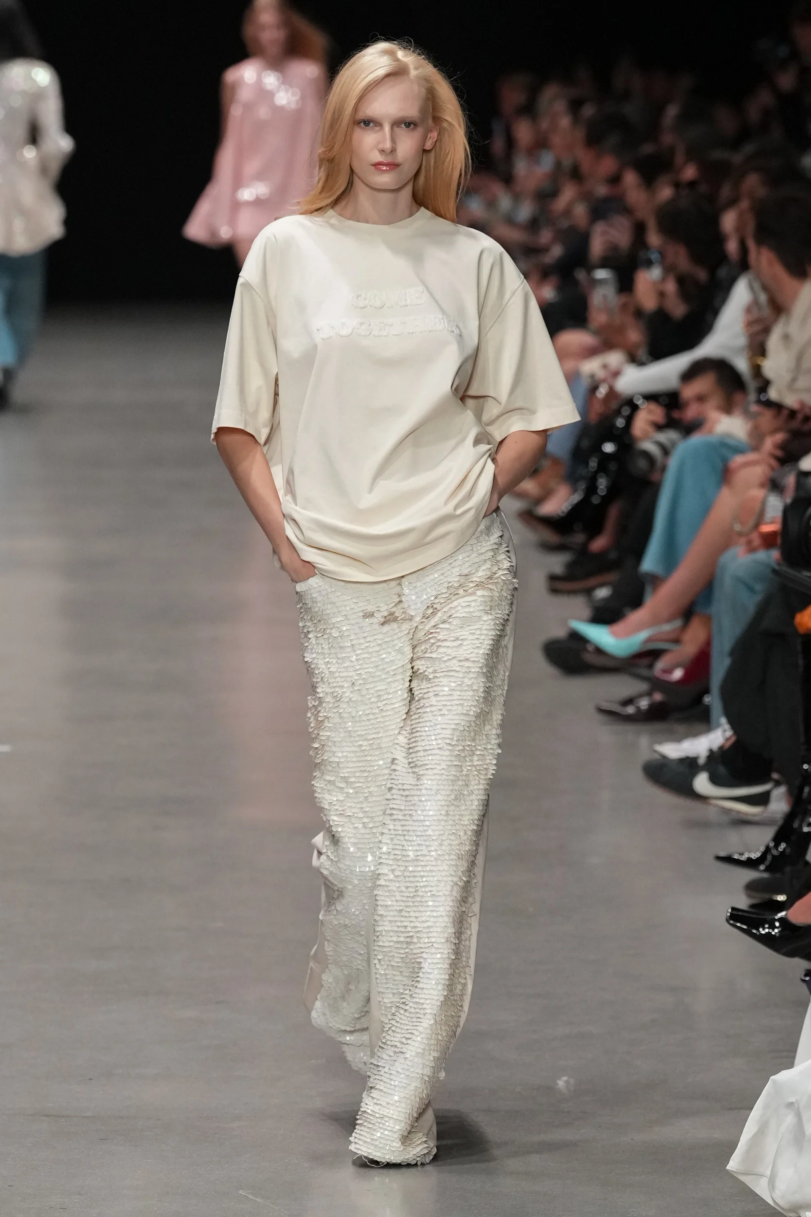 2026年春夏コレクション_STELLA MCCARTNEY(ステラ マッカートニー)_モデル_12