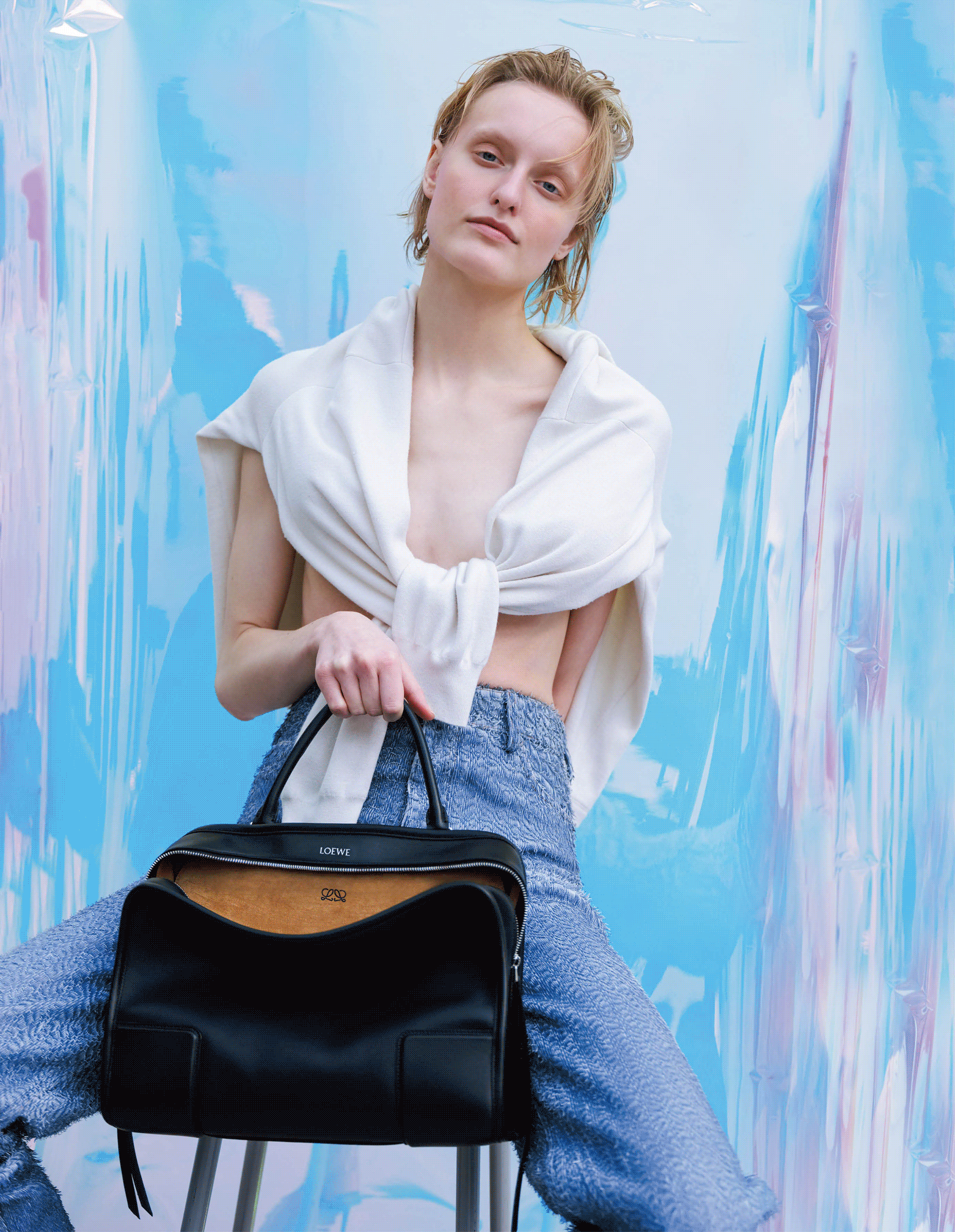 色彩と光の楽園のカバーイメージ