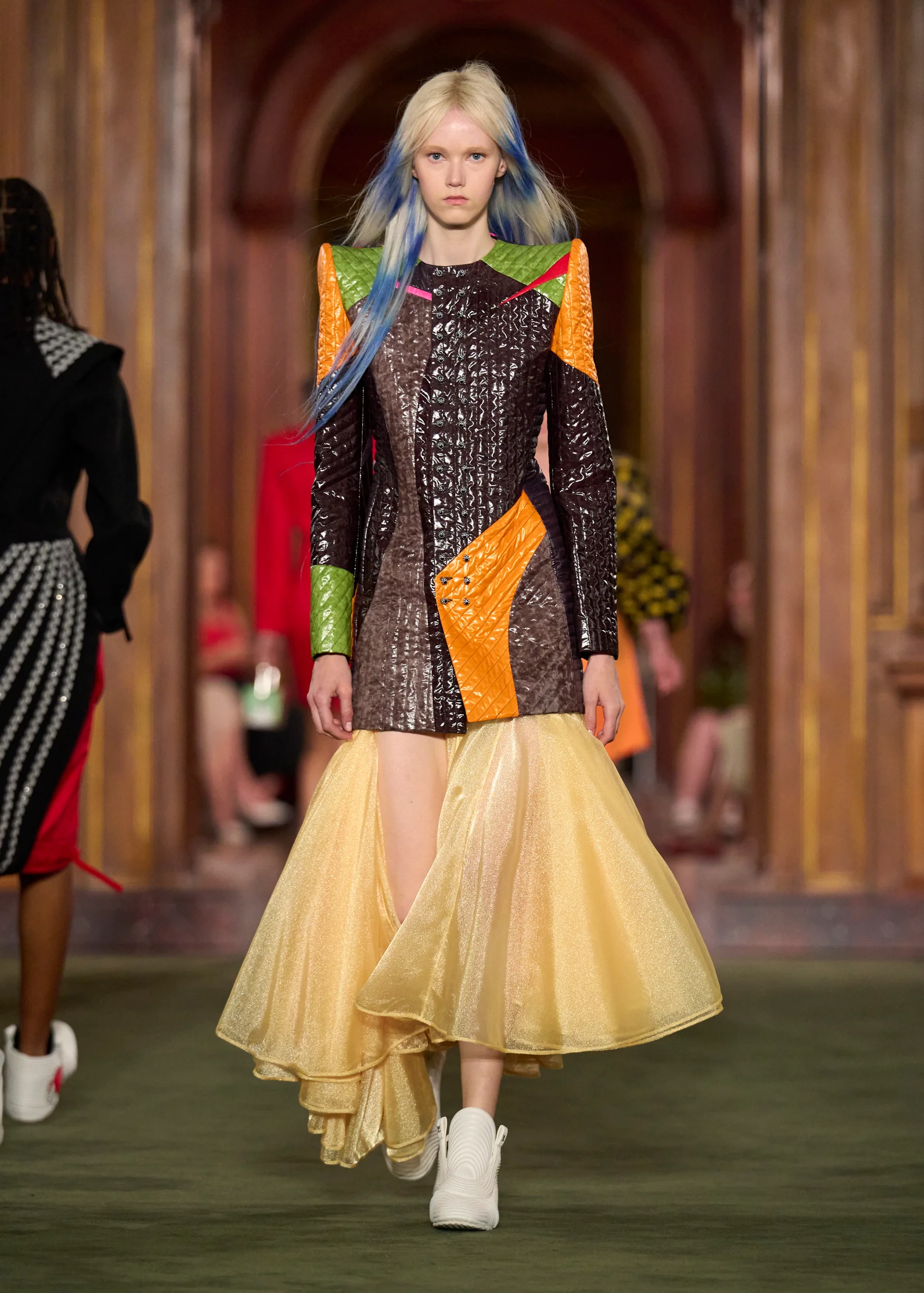 2027年クルーズコレクション_LOUIS VUITTON(ルイ・ヴィトン)_モデル_20