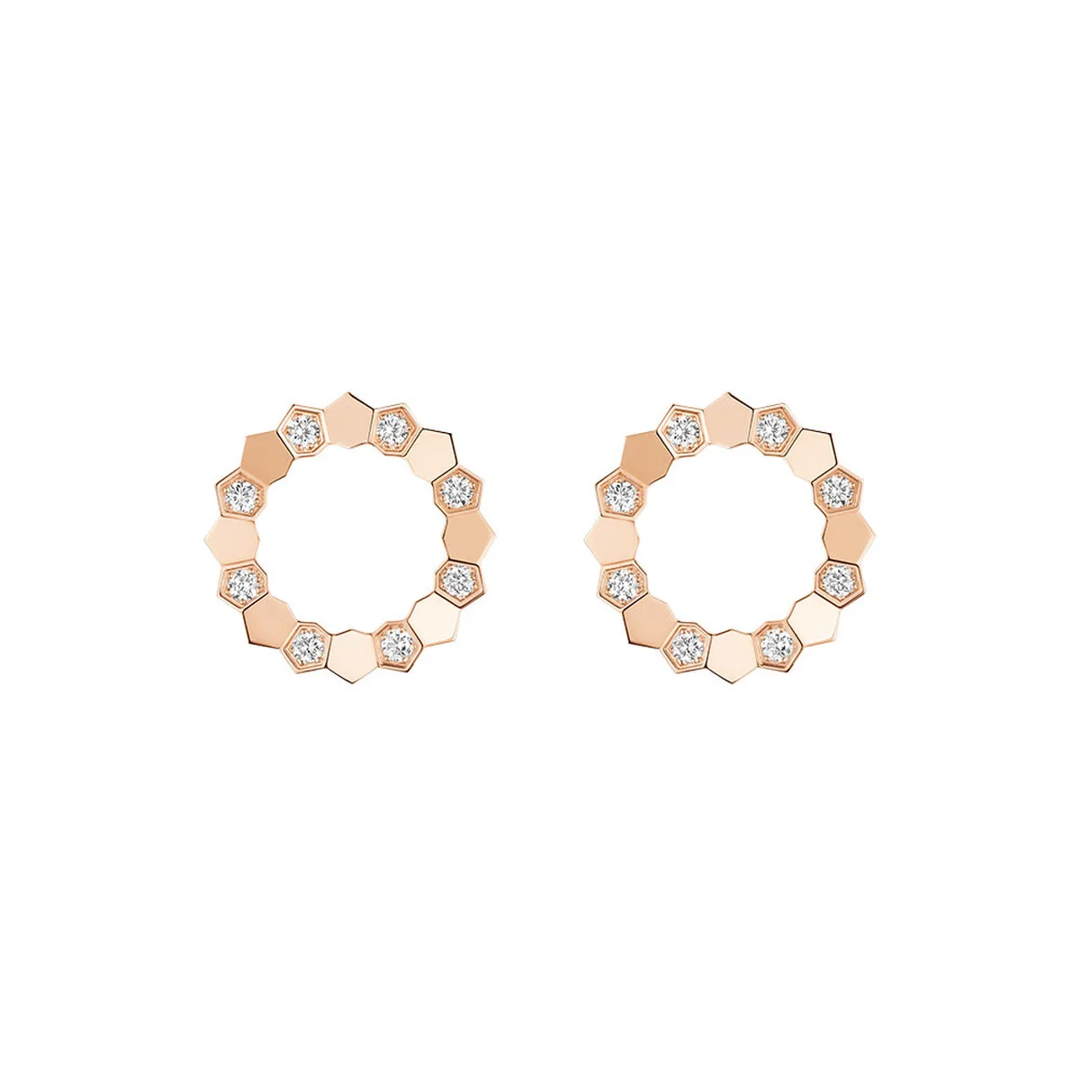 【ショーメ】幸せを運ぶハニカムモチーフ！ 「ビー ドゥ ショーメ」から新作イヤリングが登場