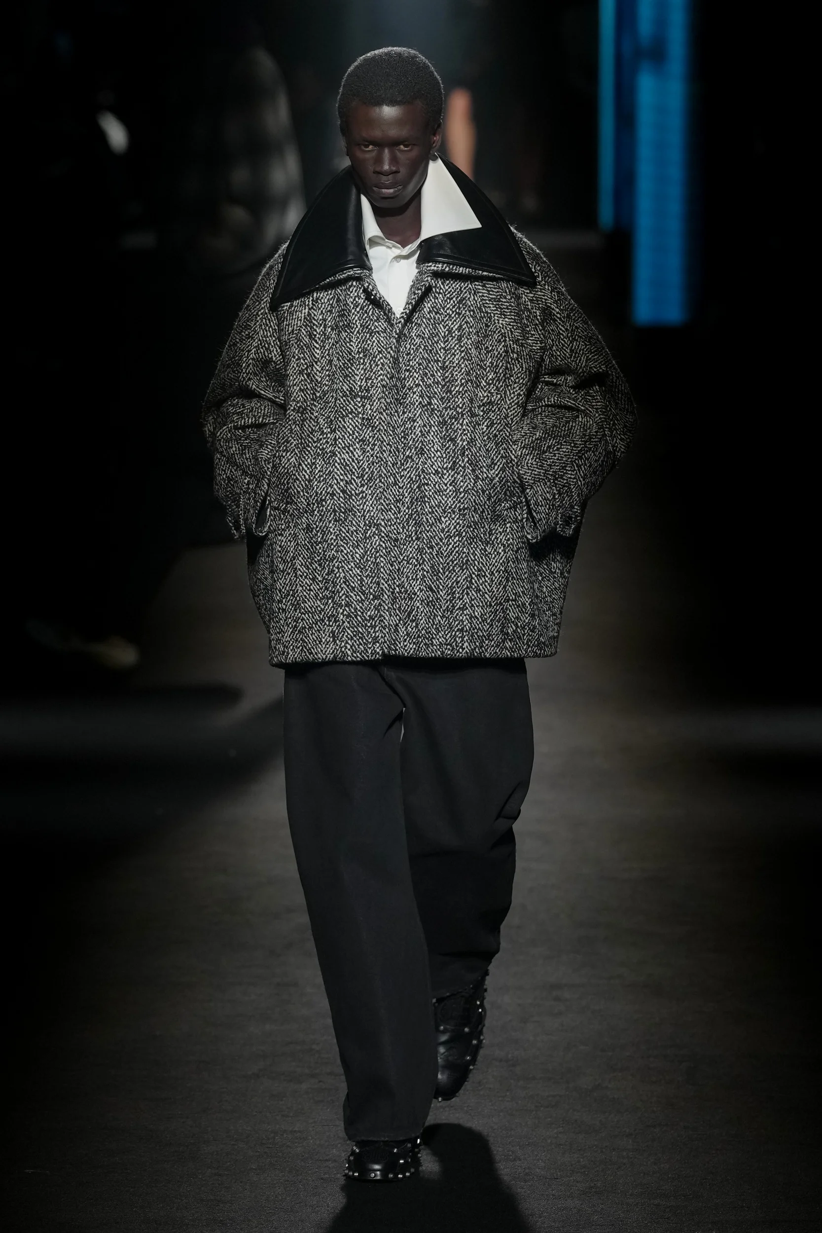 2026-27年秋冬コレクション_BALENCIAGA(バレンシアガ)_モデル_39