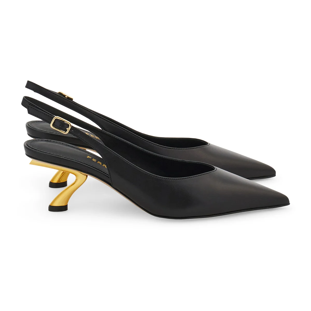 Ferragamo 占い師・真木あかりさんが伝授する2026年の開運アクション！ フェラガモのシューズが導くジョイフルな毎日の画像13-8