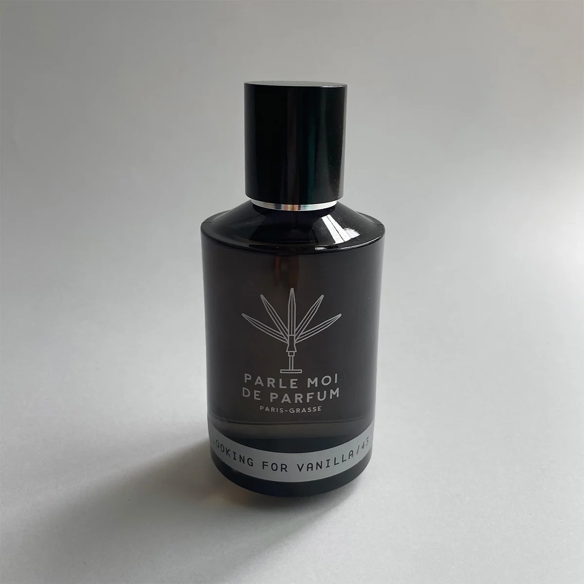 バニラ初心者に最適なフレグランスを【パルル モア ドゥ パルファム】で発見！