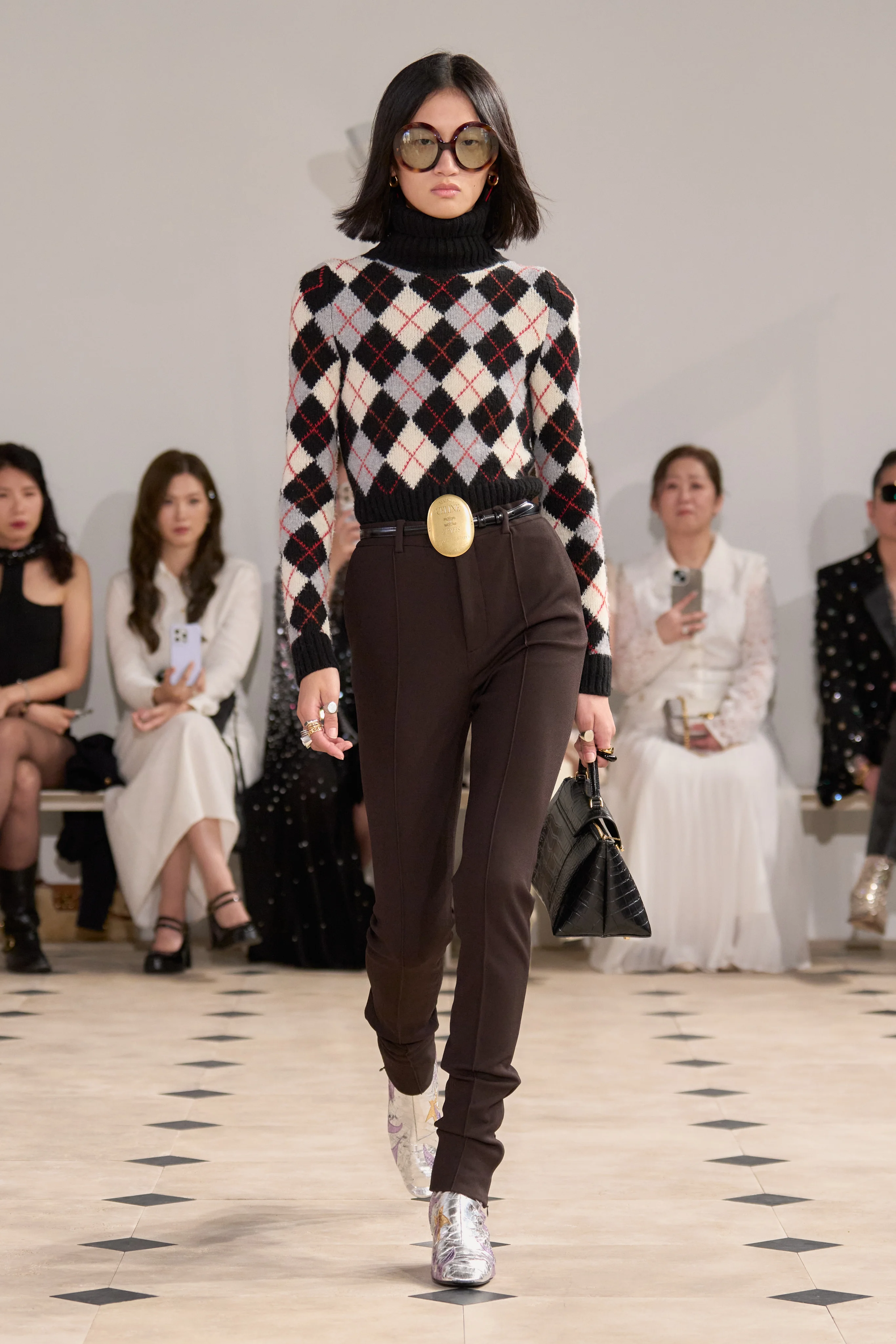 2026年リゾートコレクション_CELINE(セリーヌ)_モデル_38