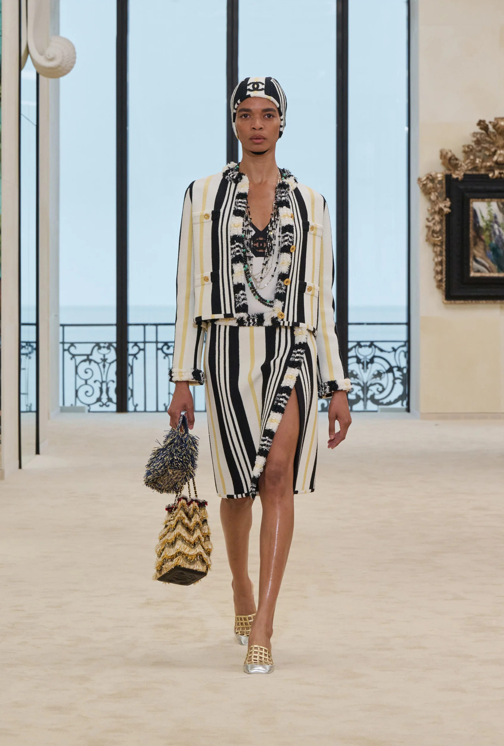 2027年クルーズコレクション_CHANEL(シャネル)_モデル_22
