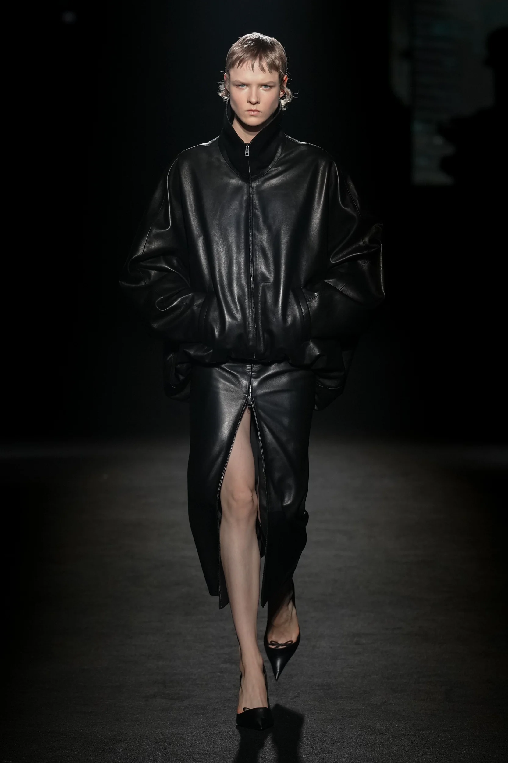 2026-27年秋冬コレクション_BALENCIAGA(バレンシアガ)_モデル_1