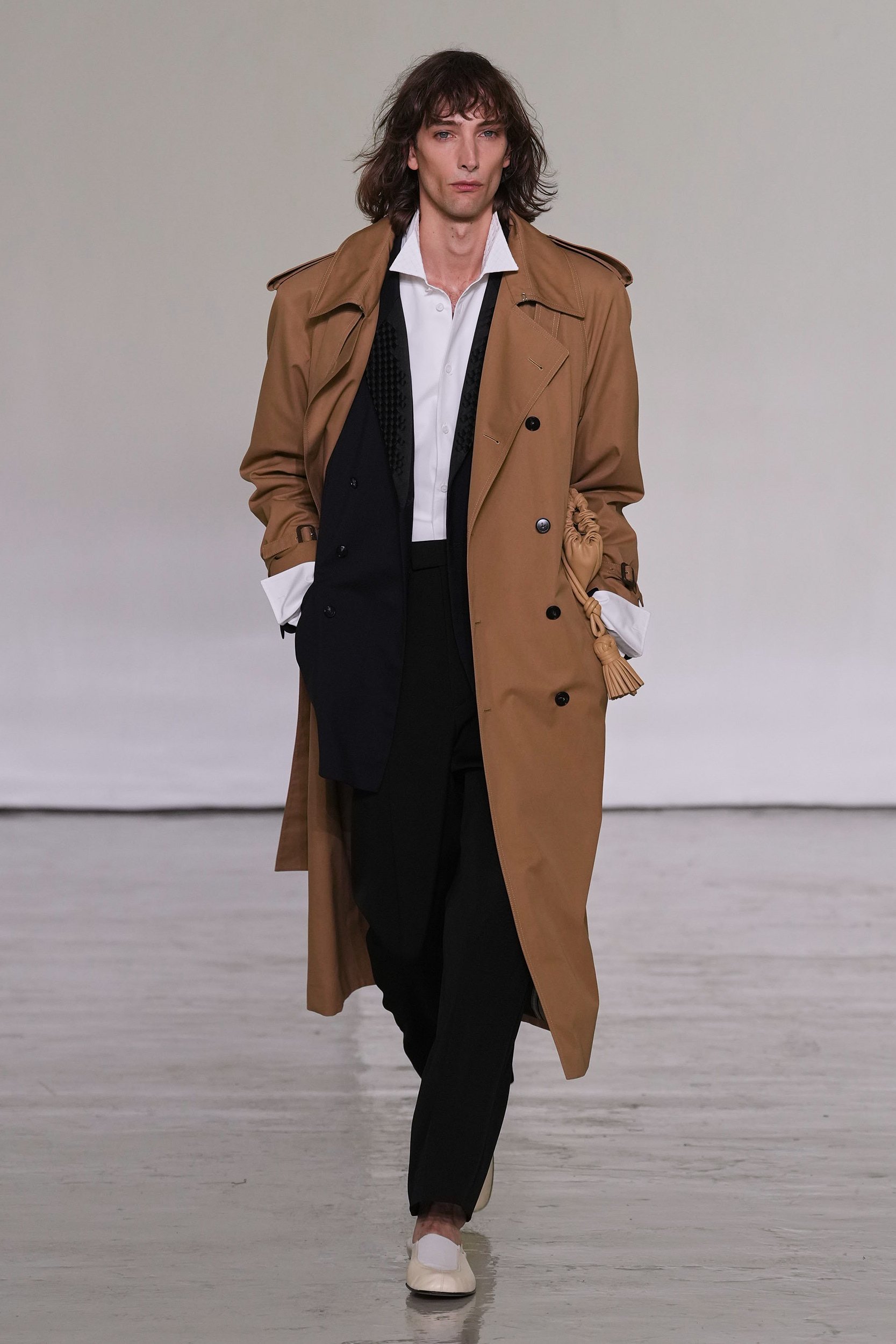 2027年春夏コレクション_BOTTEGA VENETA(ボッテガ ヴェネタ)_モデル_53
