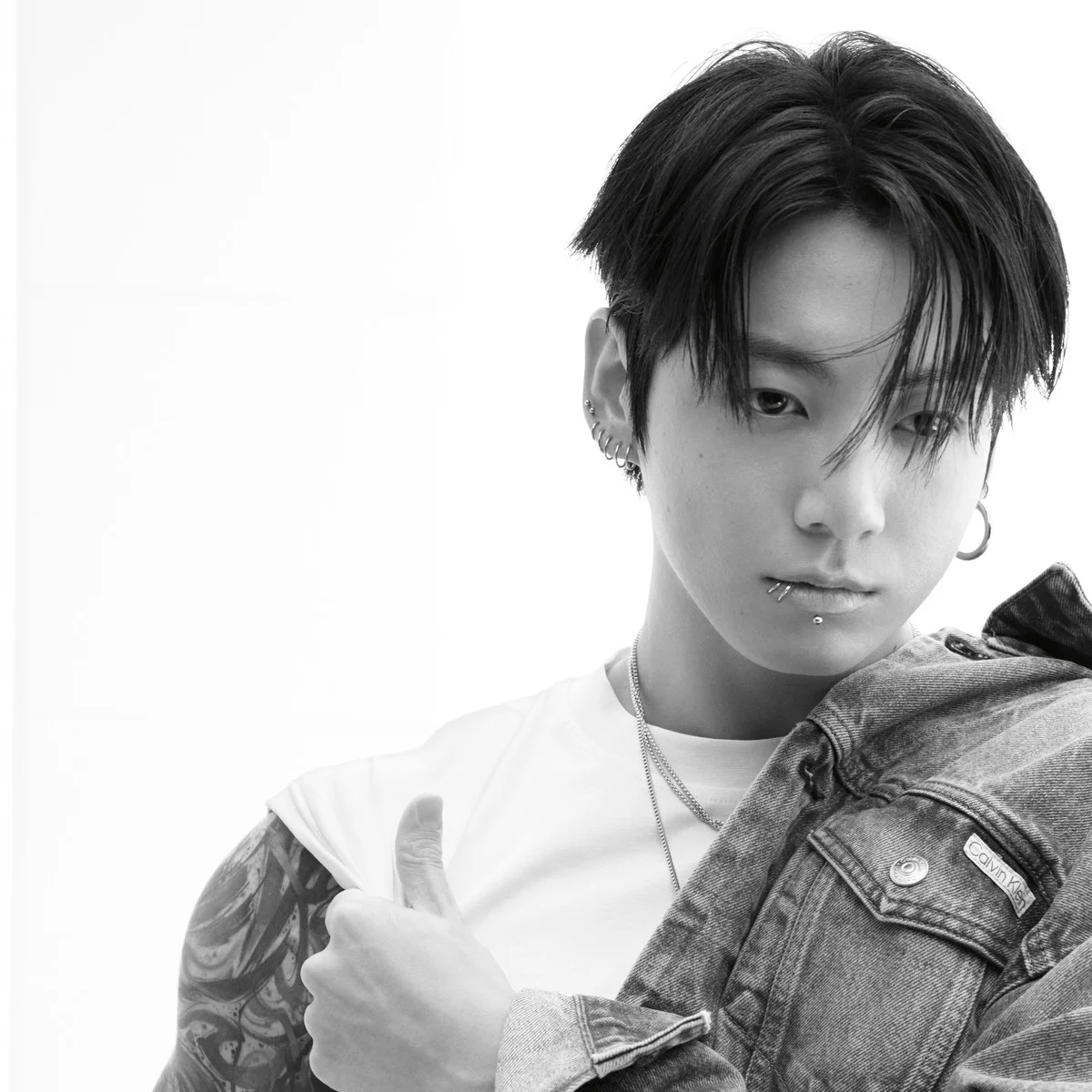 #BTS #ジョングク が登場！ 【カルバン・クライン】最新キャンペーンが公開中