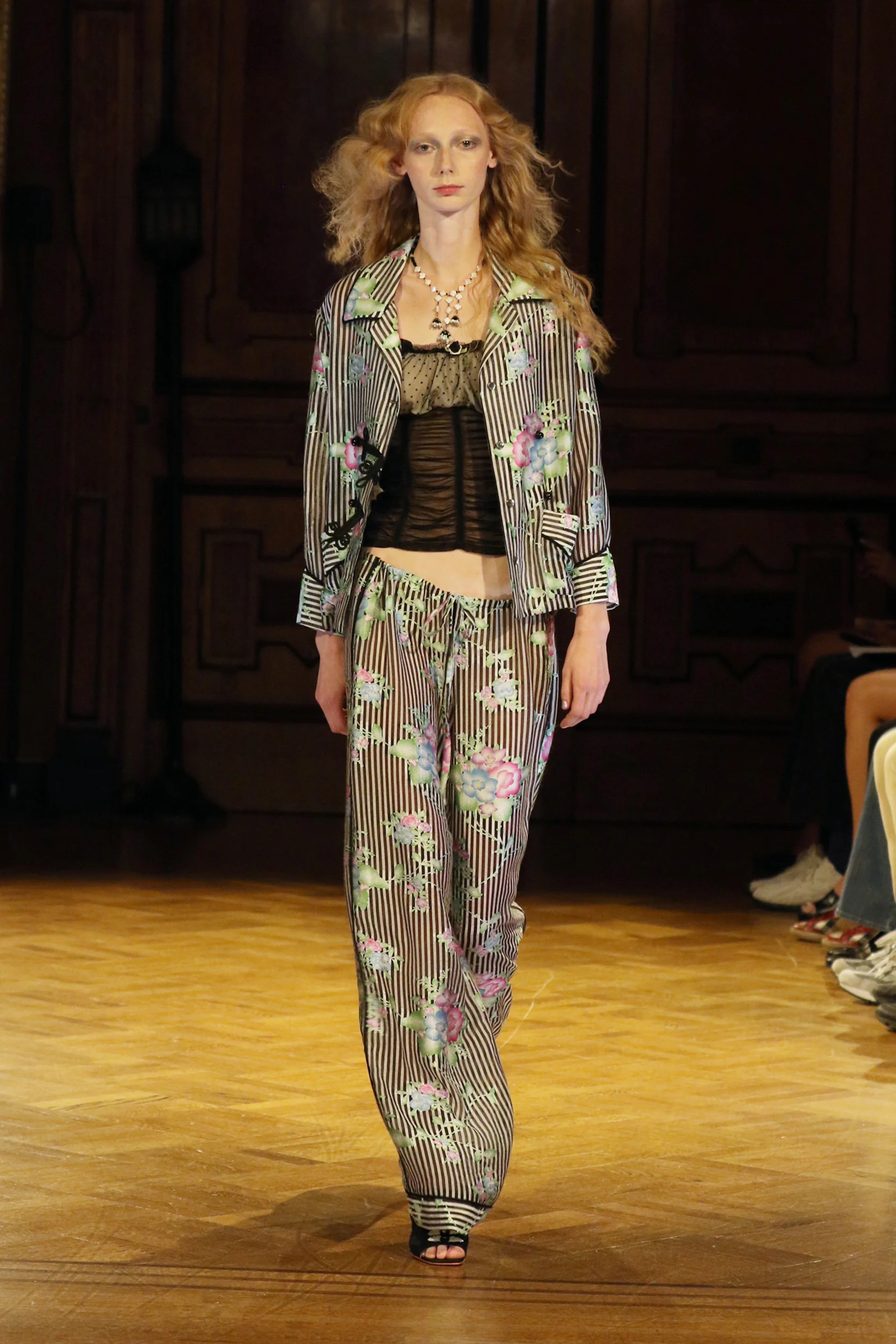 2027年春夏コレクション_ANNA SUI(アナ スイ)_モデル_8