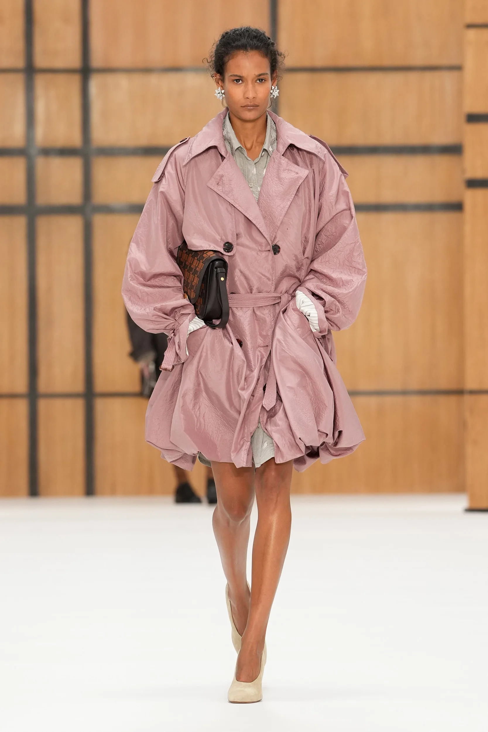 2027年春夏コレクション_BURBERRY(バーバリー)_モデル_1