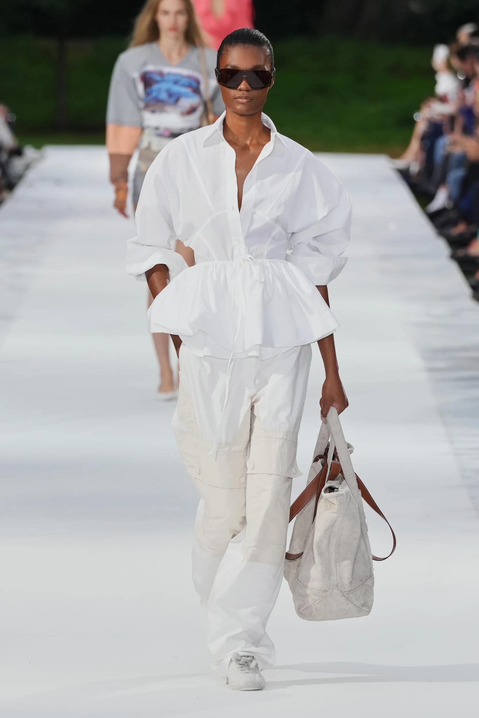 2027年春夏コレクション_STELLA MCCARTNEY(ステラ マッカートニー)_モデル_24