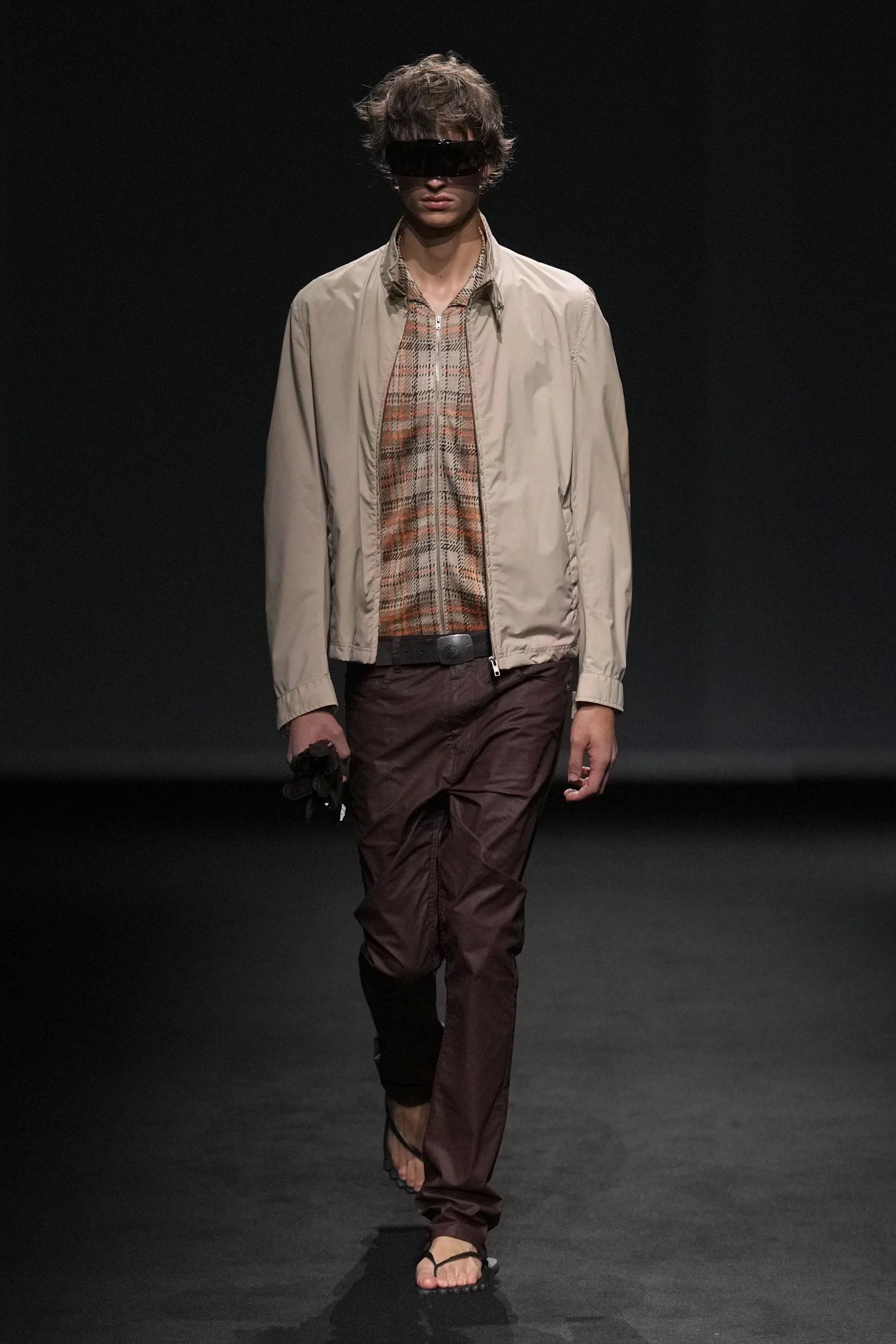 2027年春夏コレクション_MM6 Maison Margiela(エムエム6 メゾン マルジェラ)_モデル_15