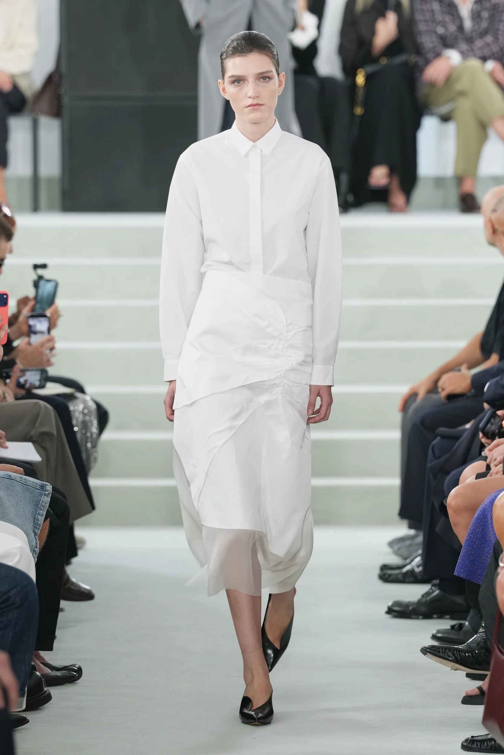 2027年春夏コレクション_JIL SANDER(ジル サンダー)_モデル_23