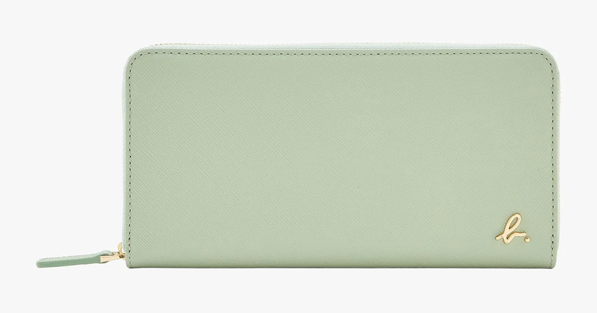 7月19日のラッキーデーに新調したい、【アニエスベー】の長財布。使う
