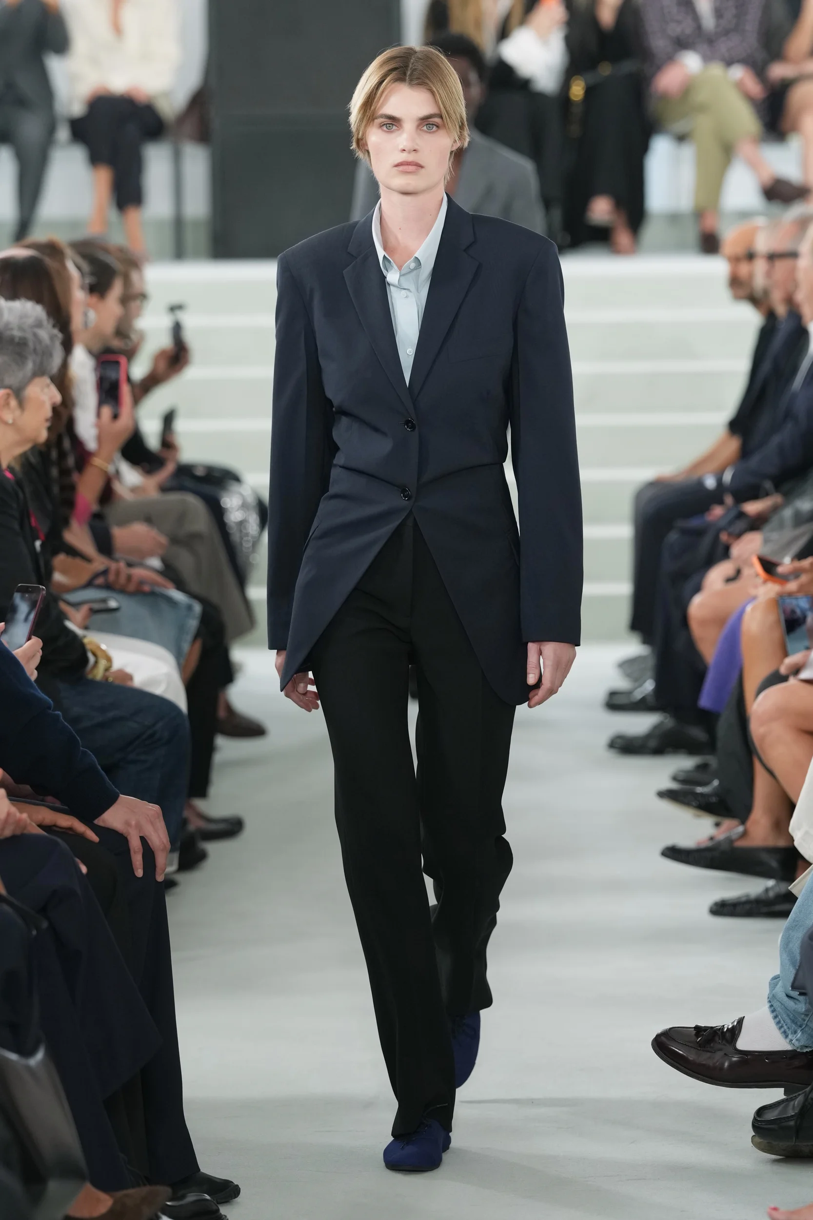 2027年春夏コレクション_JIL SANDER(ジル サンダー)_モデル_30