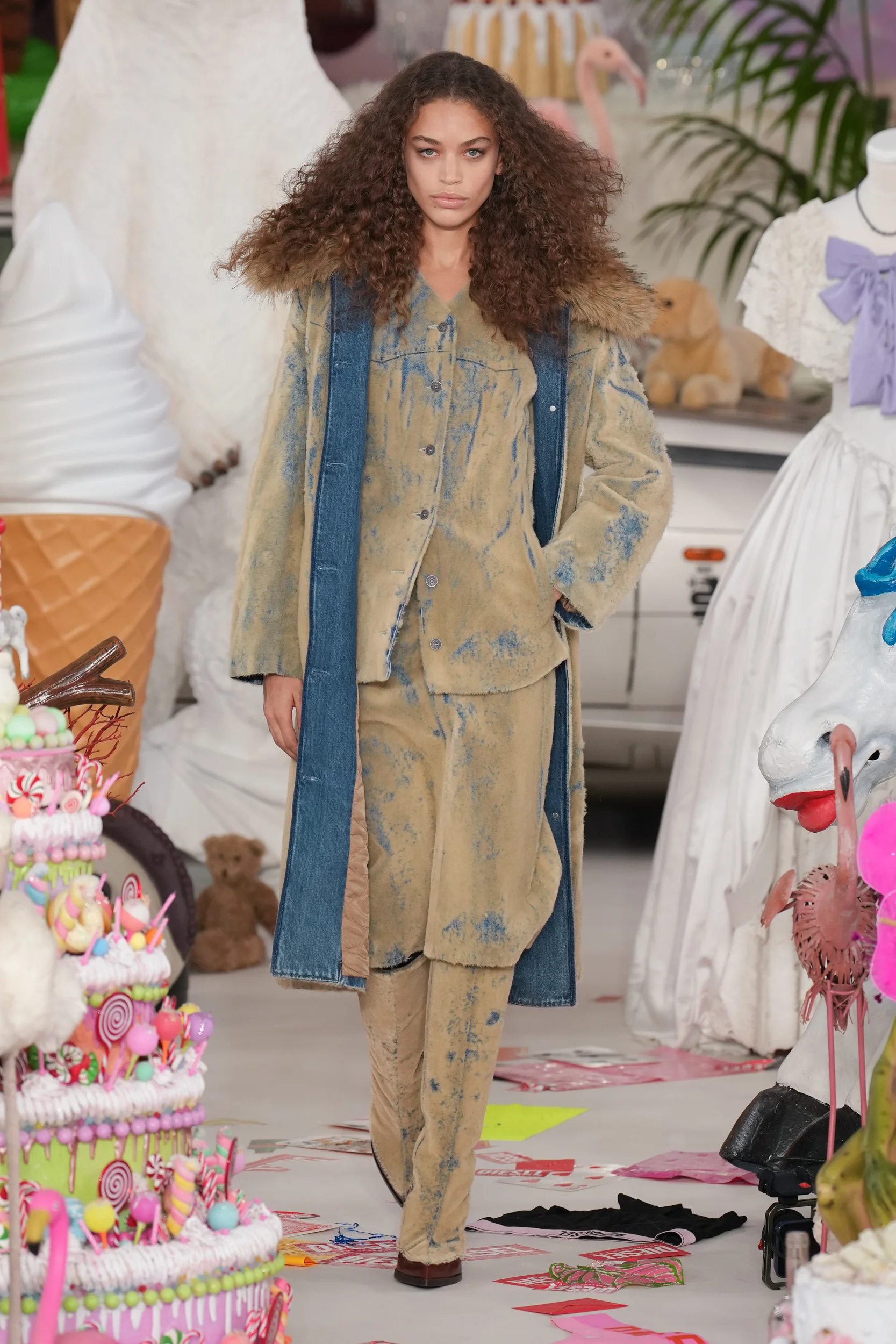 2026-27年秋冬コレクション_DIESEL(ディーゼル)_モデル_29