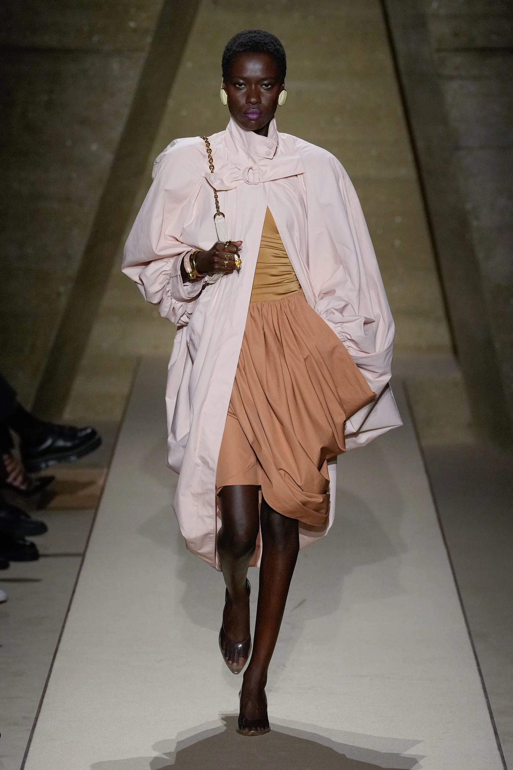 2026年春夏コレクション_CHLOÉ(クロエ)_モデル_22