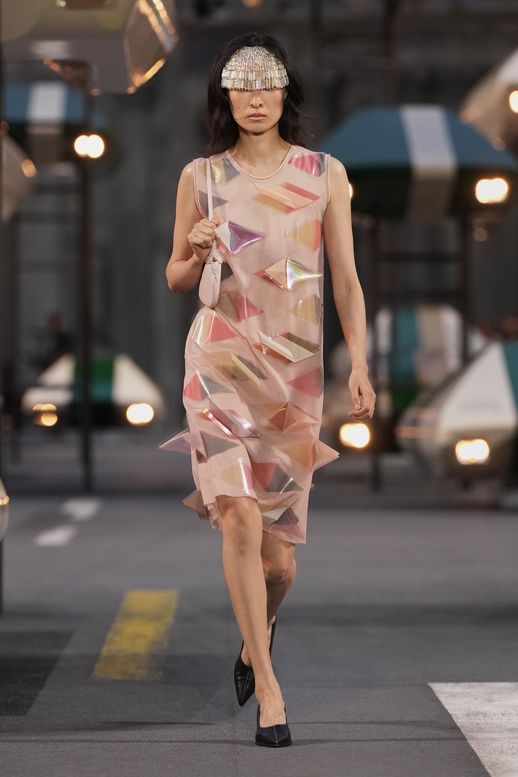 2027年春夏コレクション_LOUIS VUITTON(ルイ・ヴィトン)_モデル_21