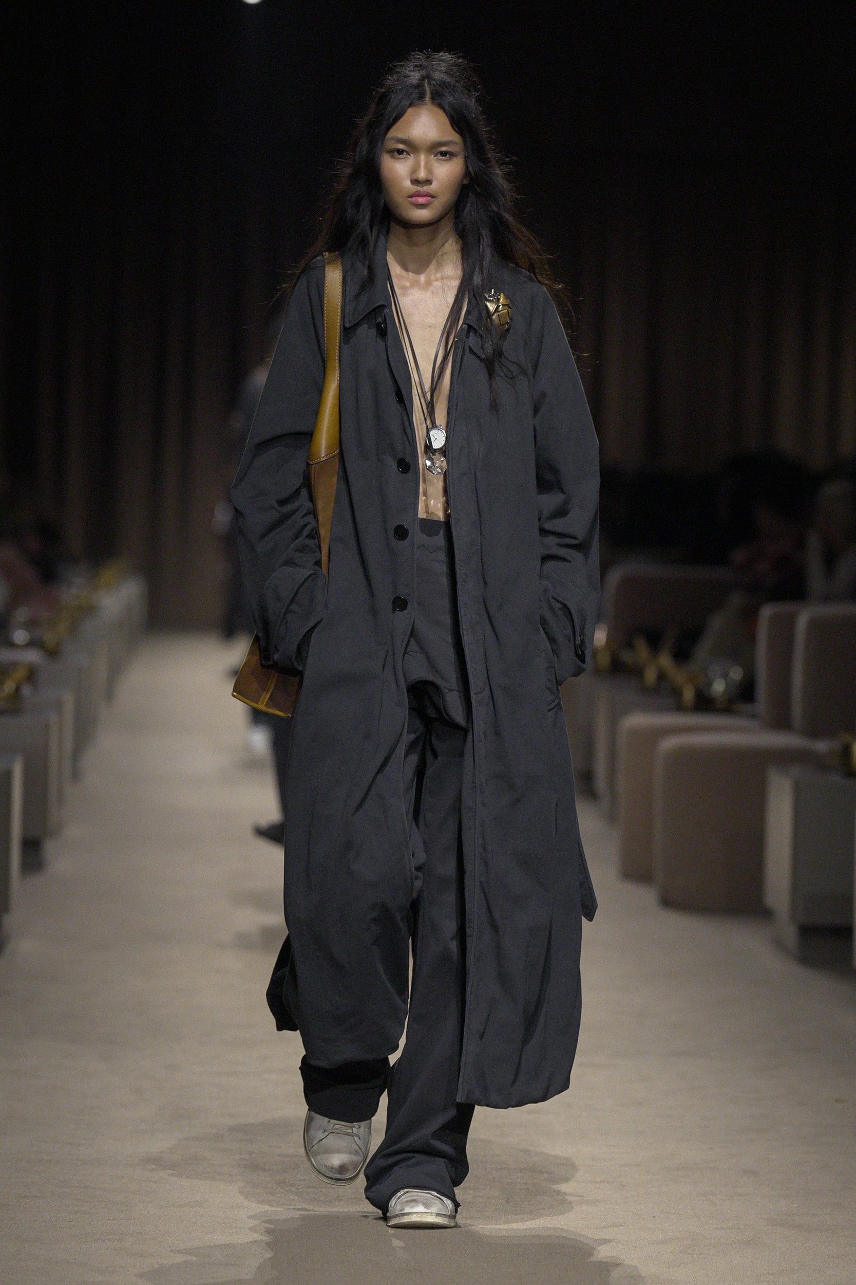 2027年春夏コレクション_COACH(コーチ)_モデル_32