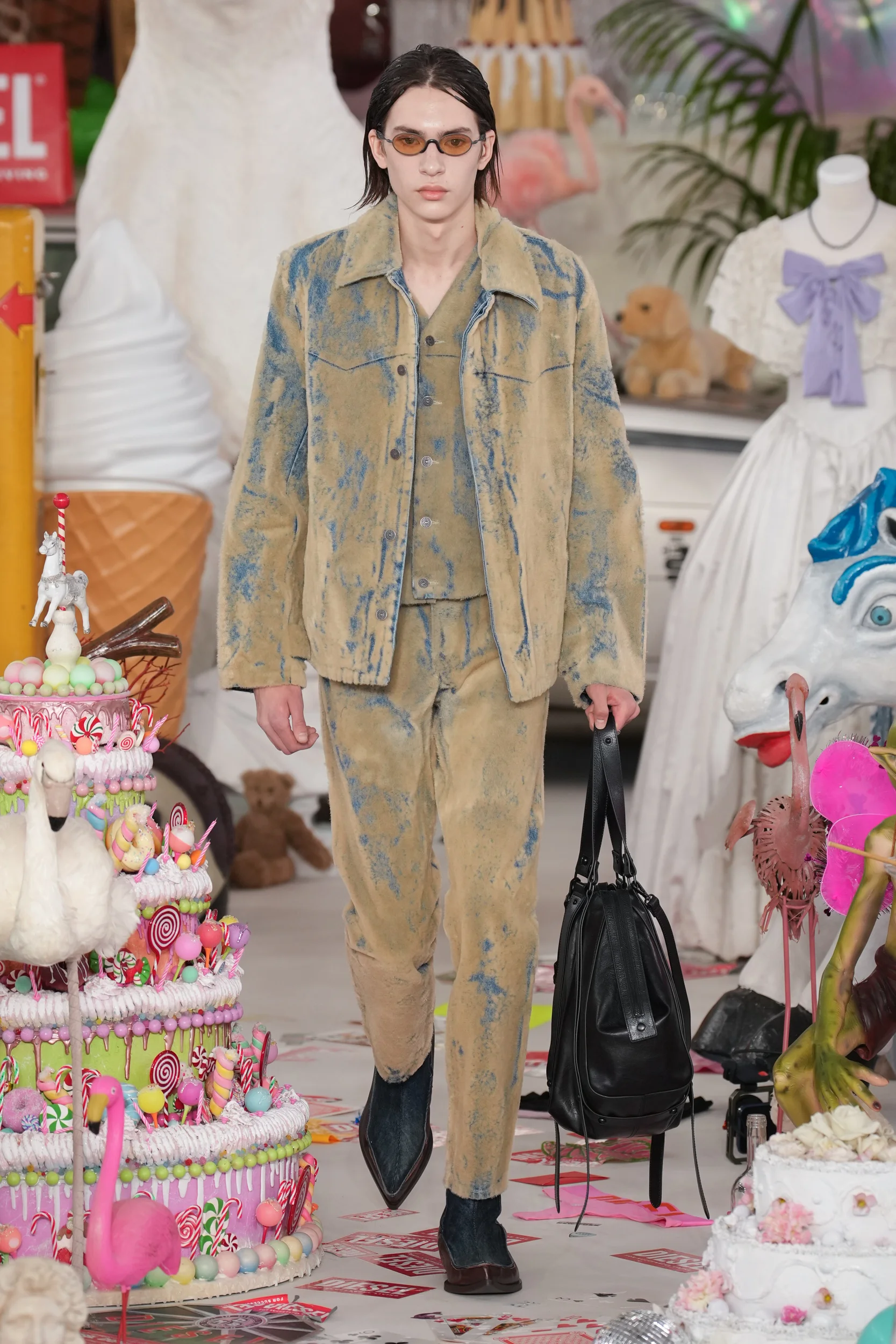 2026-27年秋冬コレクション_DIESEL(ディーゼル)_モデル_27