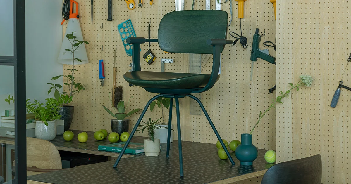 カリモク家具】とのコラボレーションにより誕生！ 木の温もりを