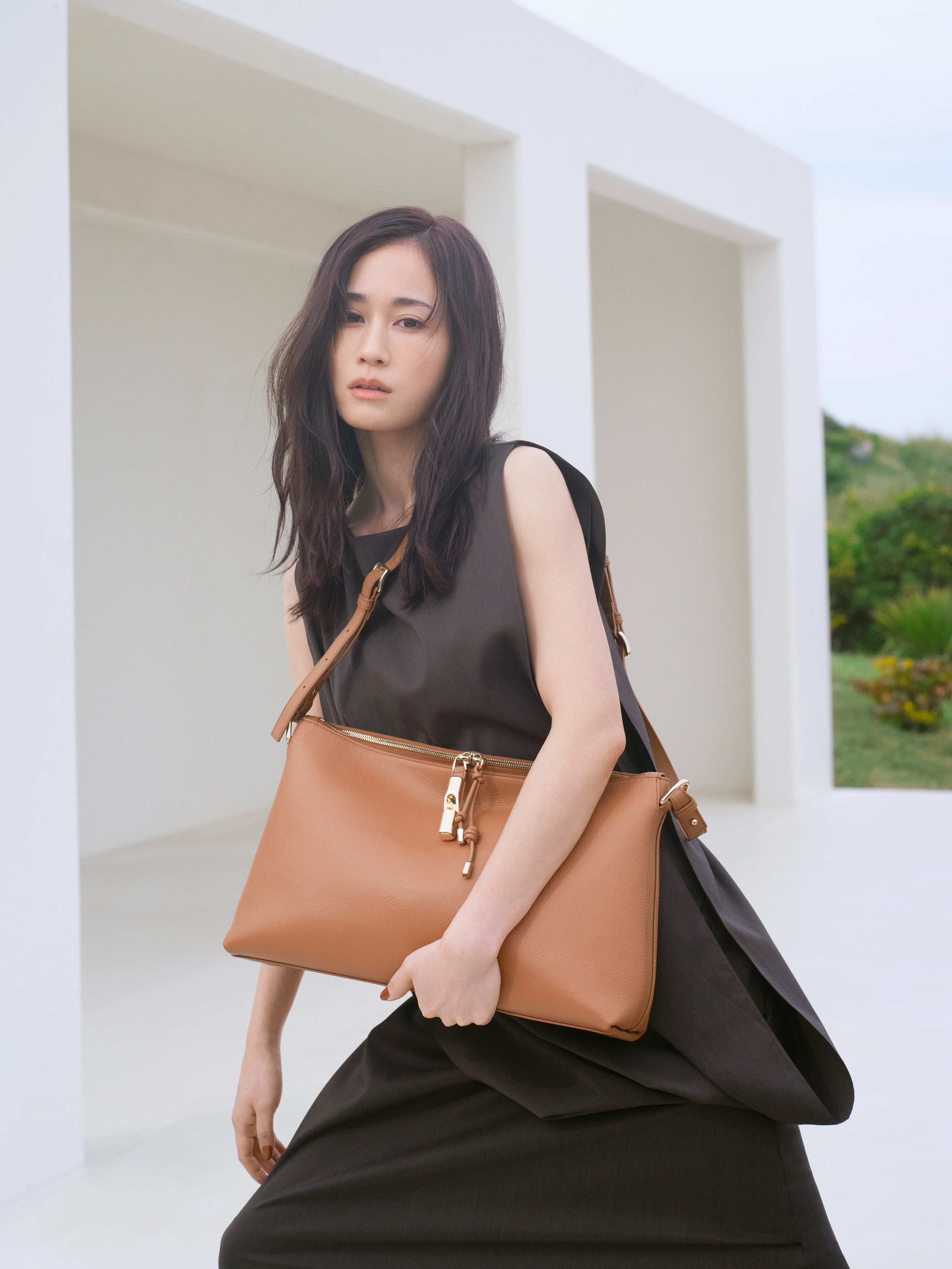 心地よさと洗練が同居するバッグ、FURLA デビー　前田敦子と南イタリアの風を感じての画像5