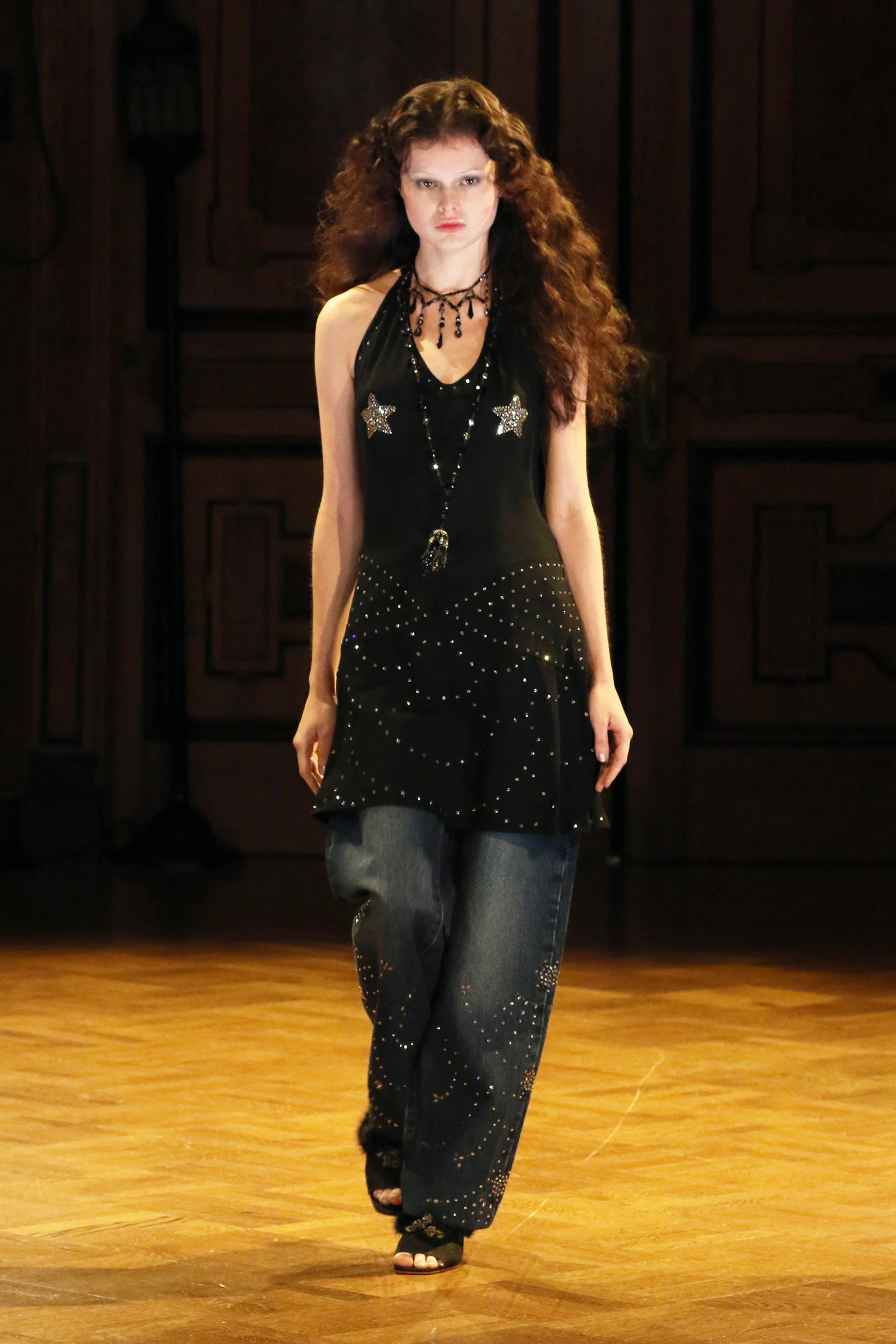 2027年春夏コレクション_ANNA SUI(アナ スイ)_モデル_26